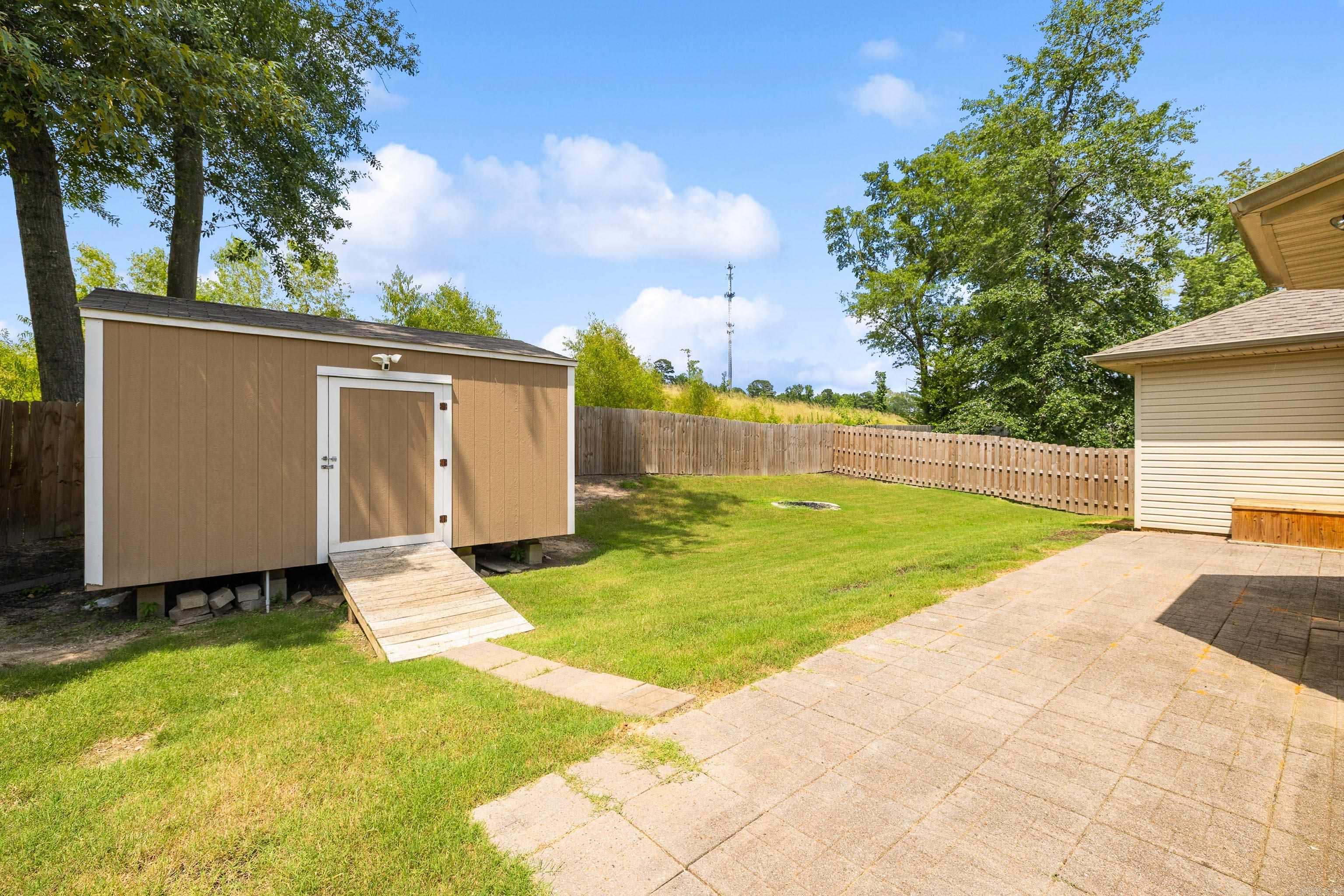 1864 Falcon Way Benton, AR 72015
