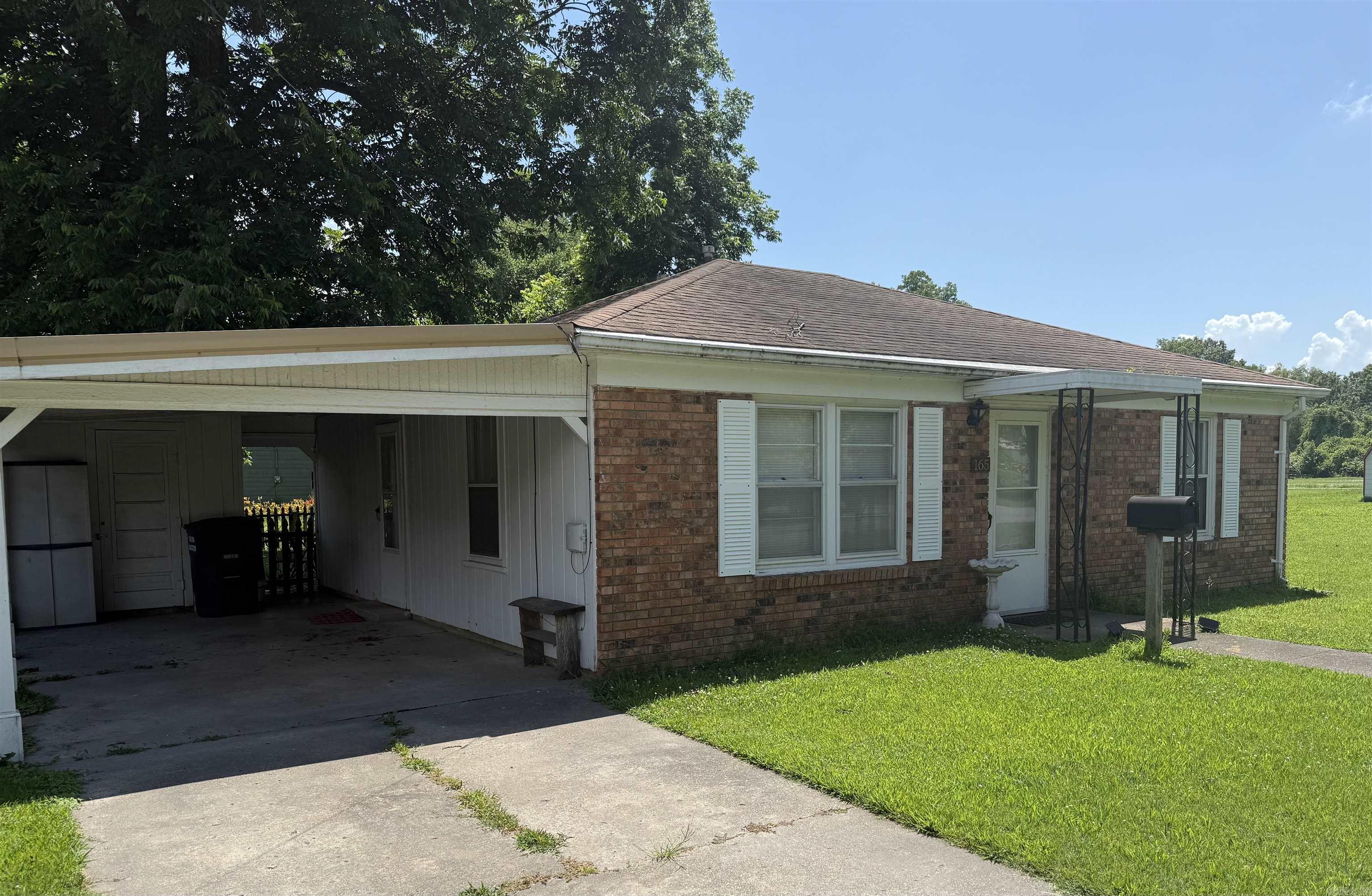 165 E Poplar St  Piggott, AR