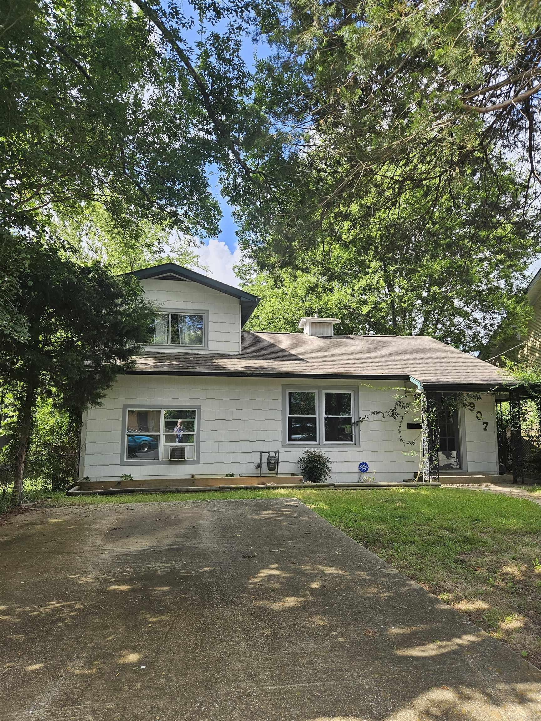 907 Garland Avenue  Hot Springs, AR