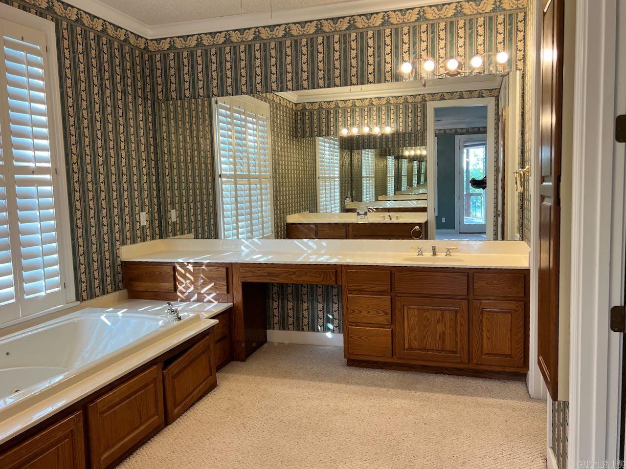 5 Salvatierra  Hot Springs Village, AR