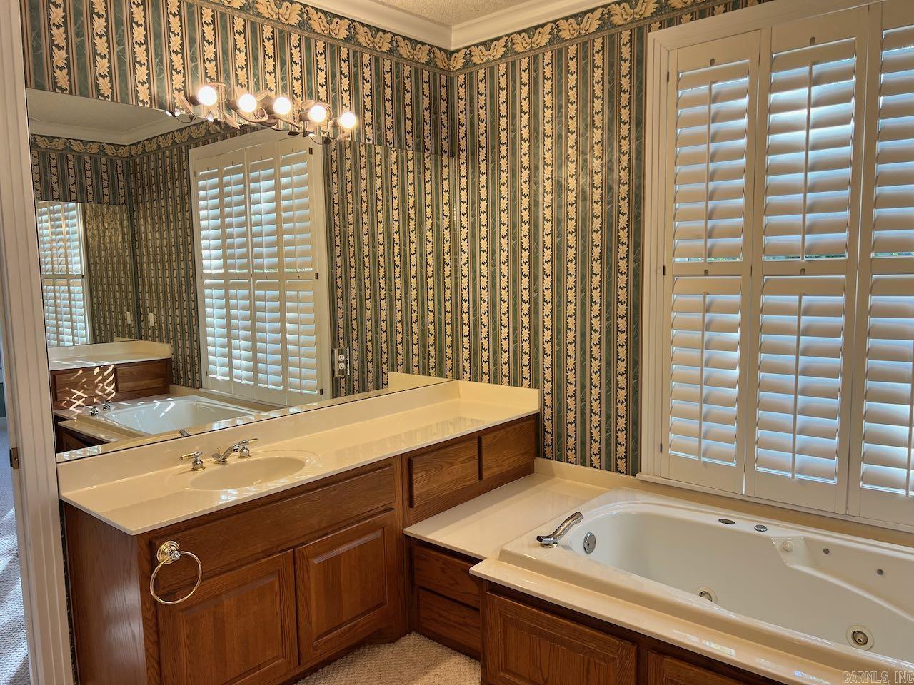 5 Salvatierra  Hot Springs Village, AR