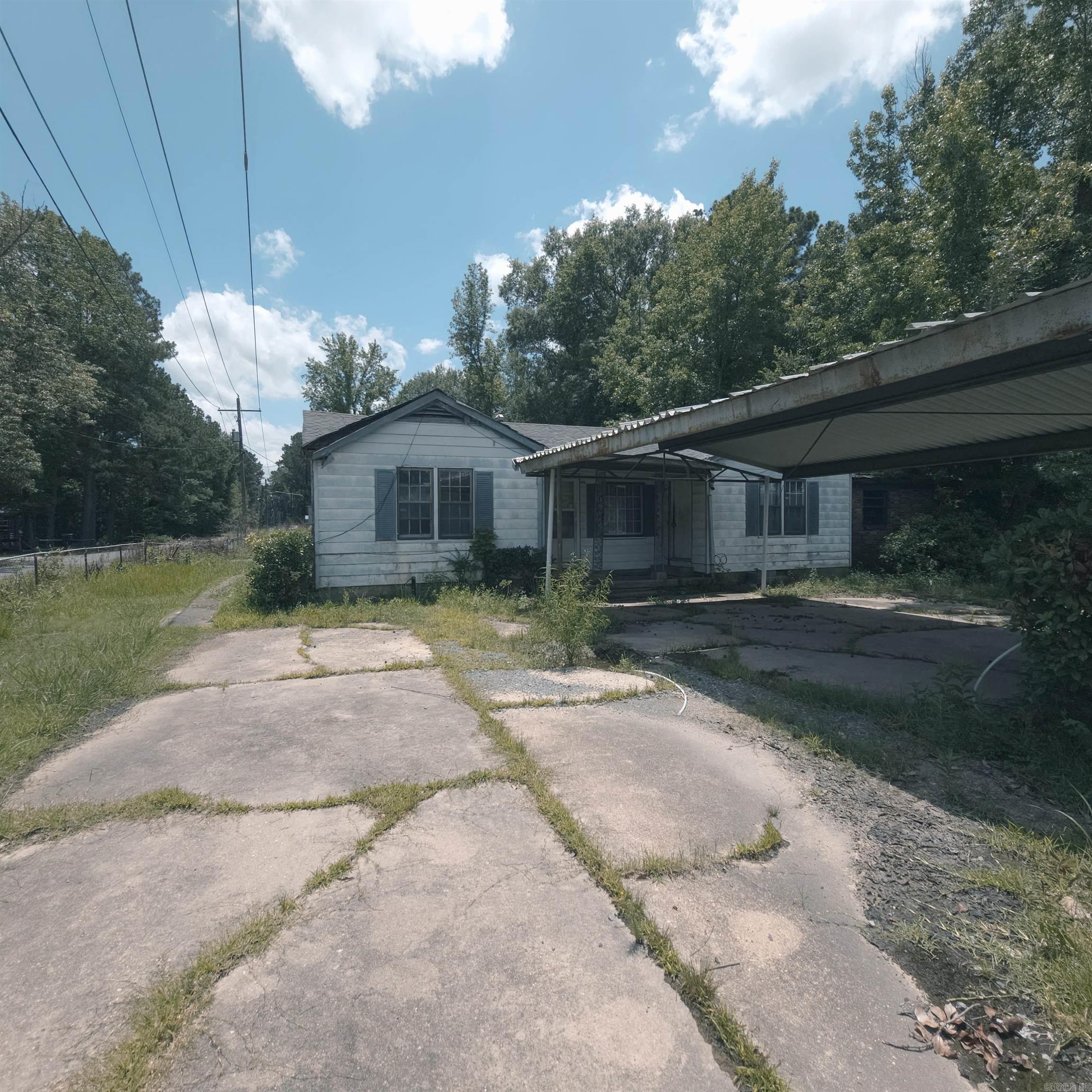 5004 W Barraque  White Hall, AR