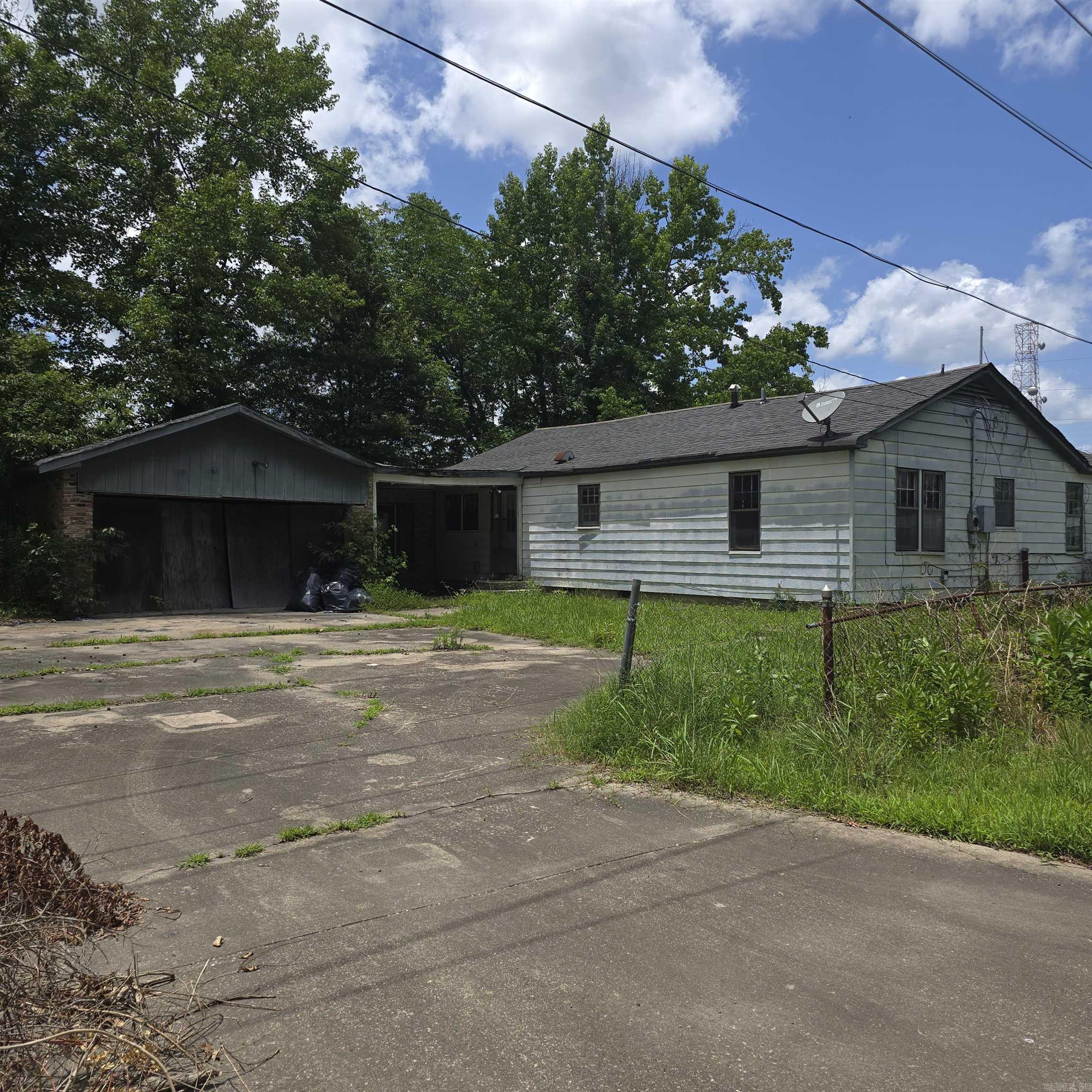 5004 W Barraque  White Hall, AR