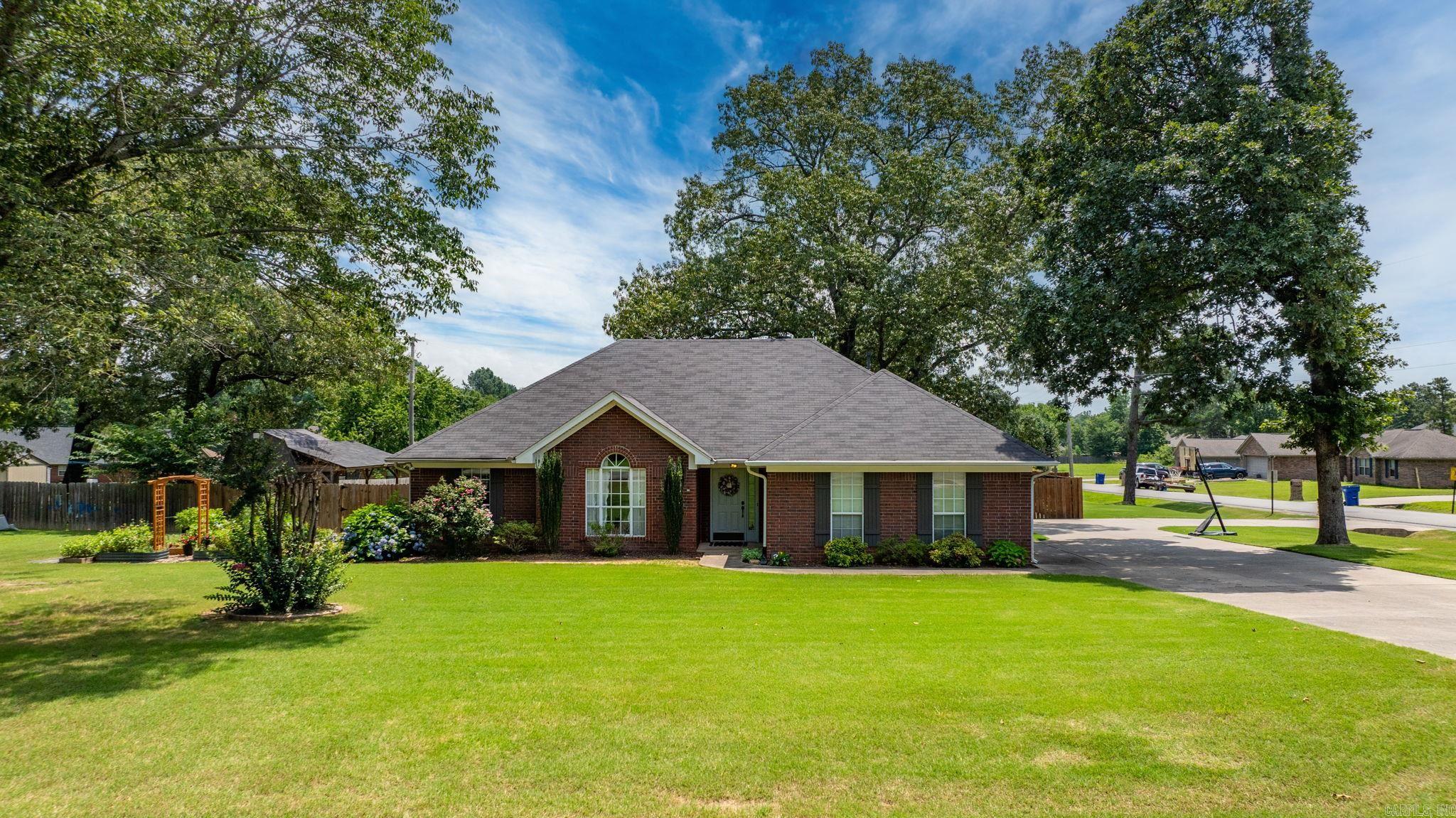 39 Sweetbriar Lane  Greenbrier, AR