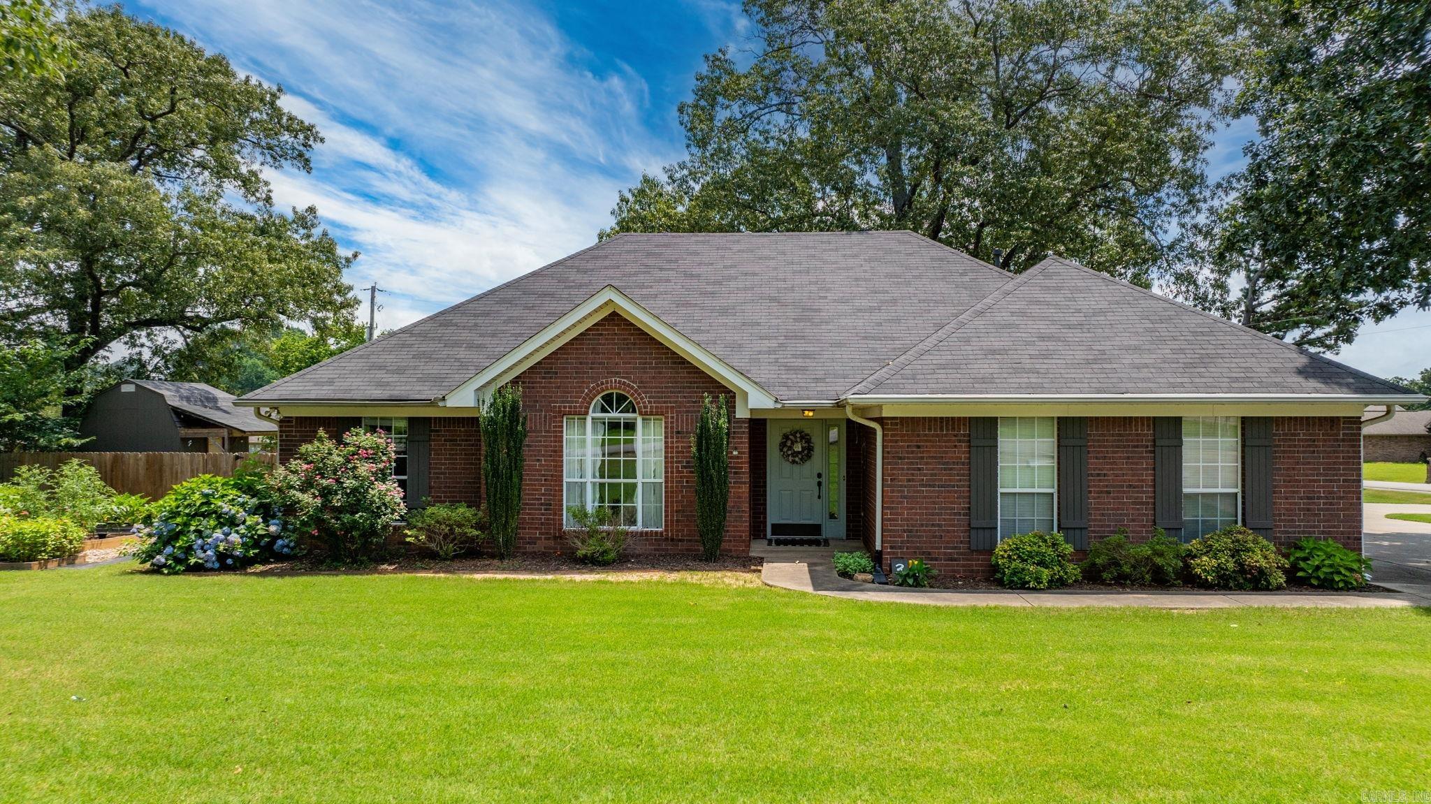39 Sweetbriar Lane  Greenbrier, AR