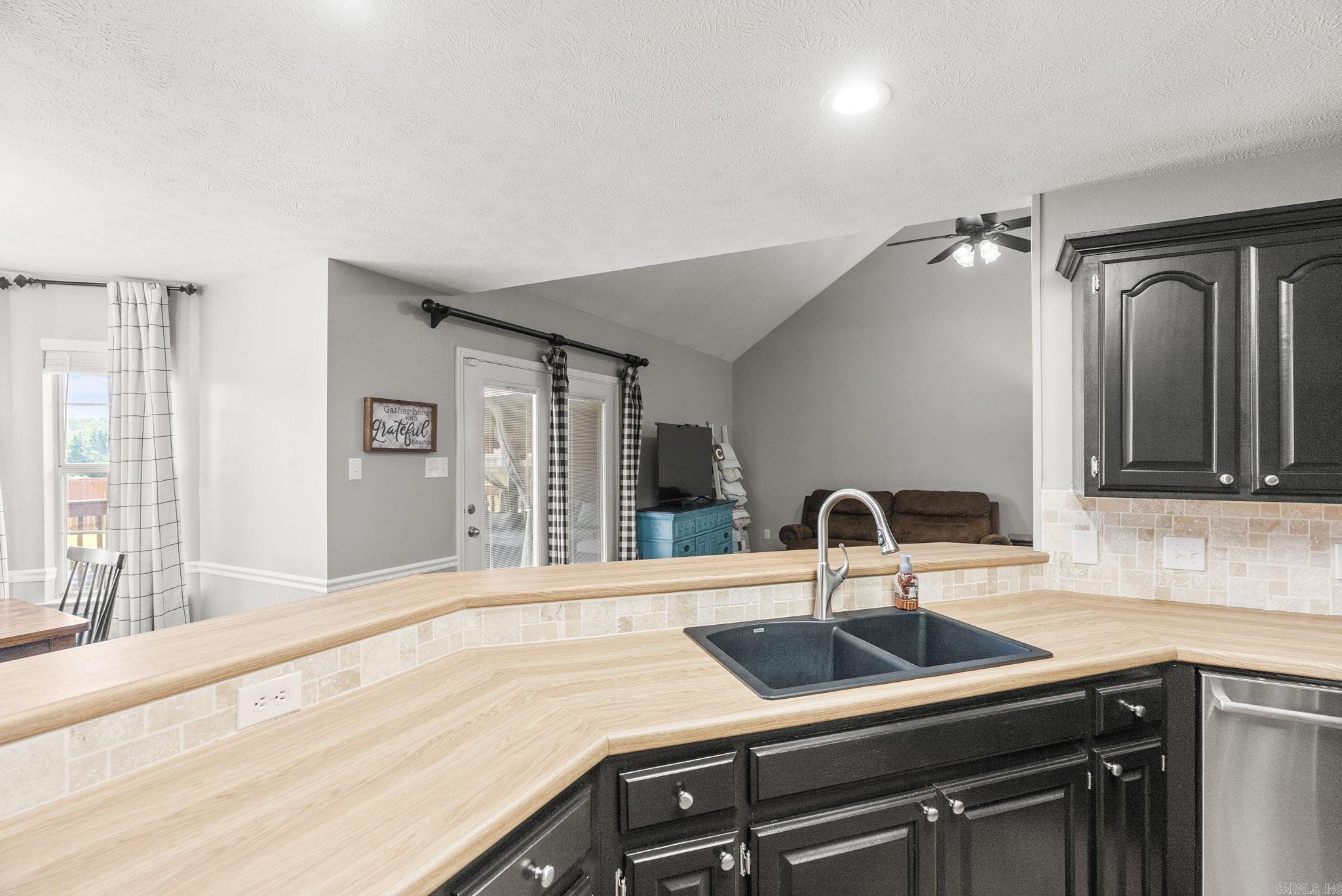 39 Sweetbriar Lane  Greenbrier, AR