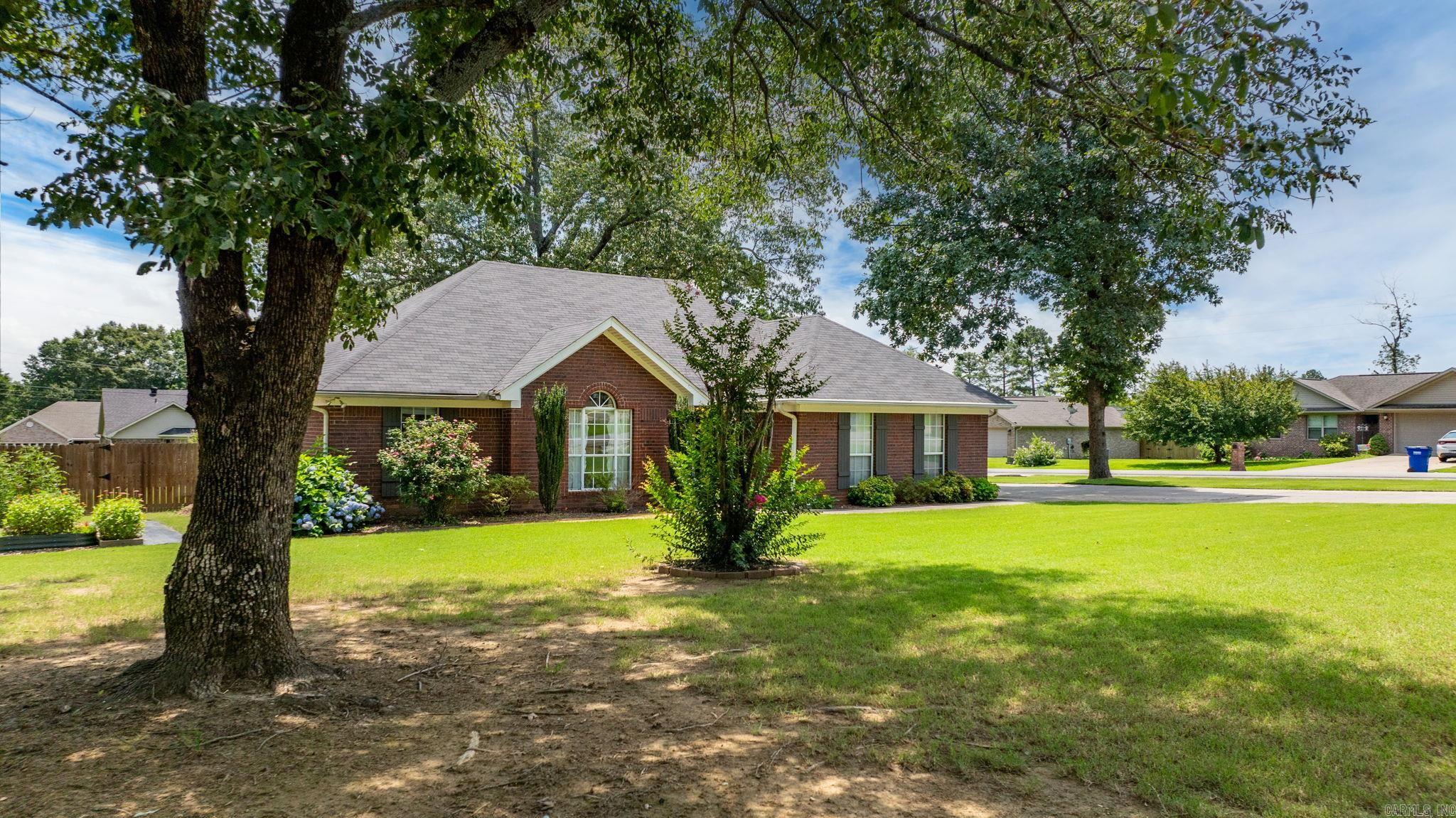 39 Sweetbriar Lane  Greenbrier, AR