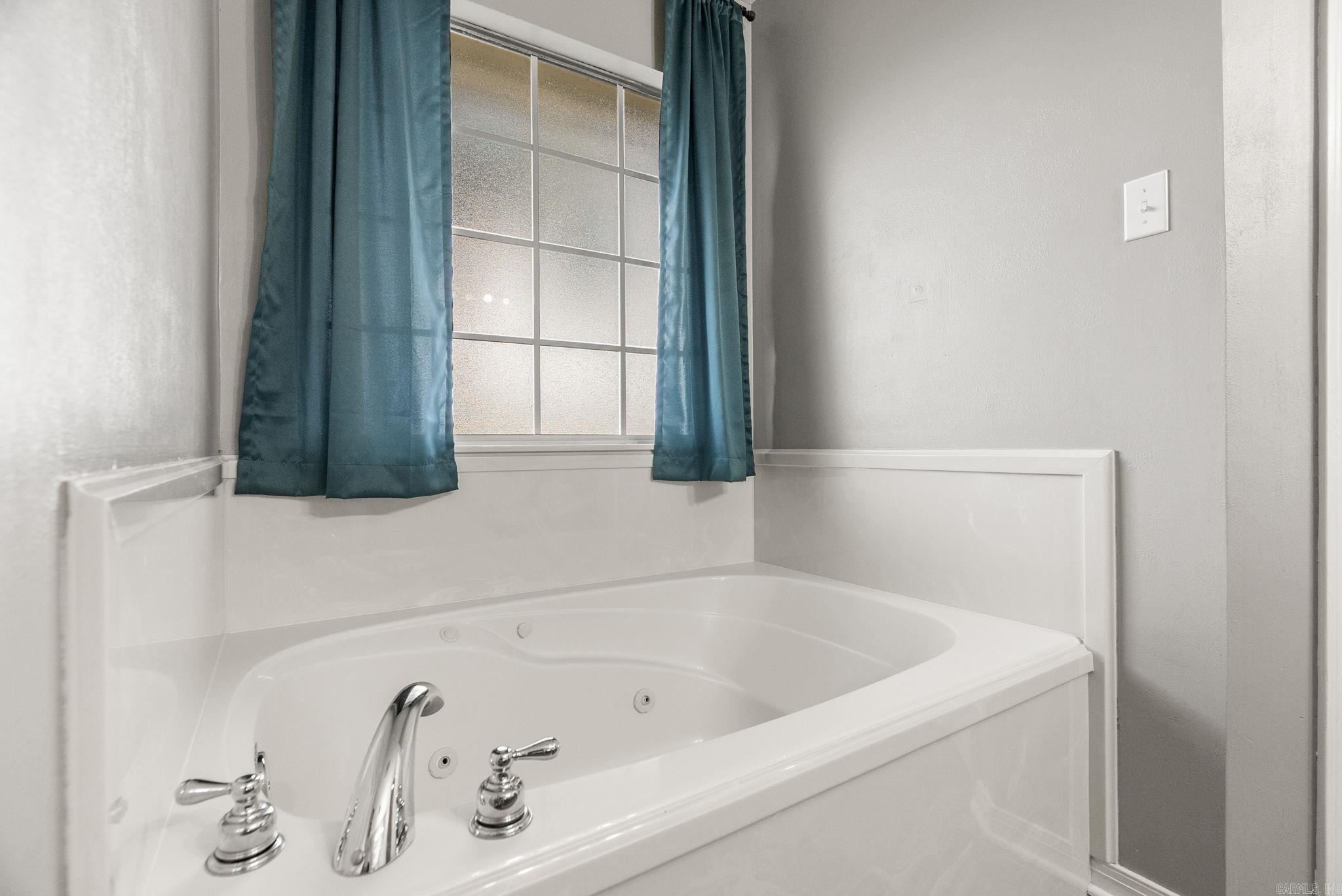 39 Sweetbriar Lane  Greenbrier, AR