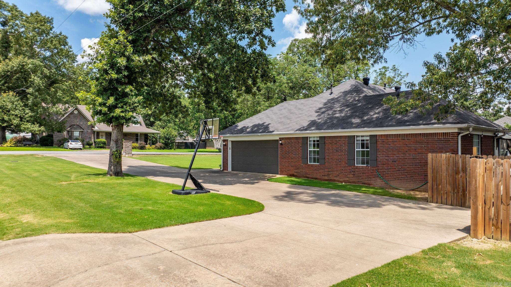 39 Sweetbriar Lane  Greenbrier, AR