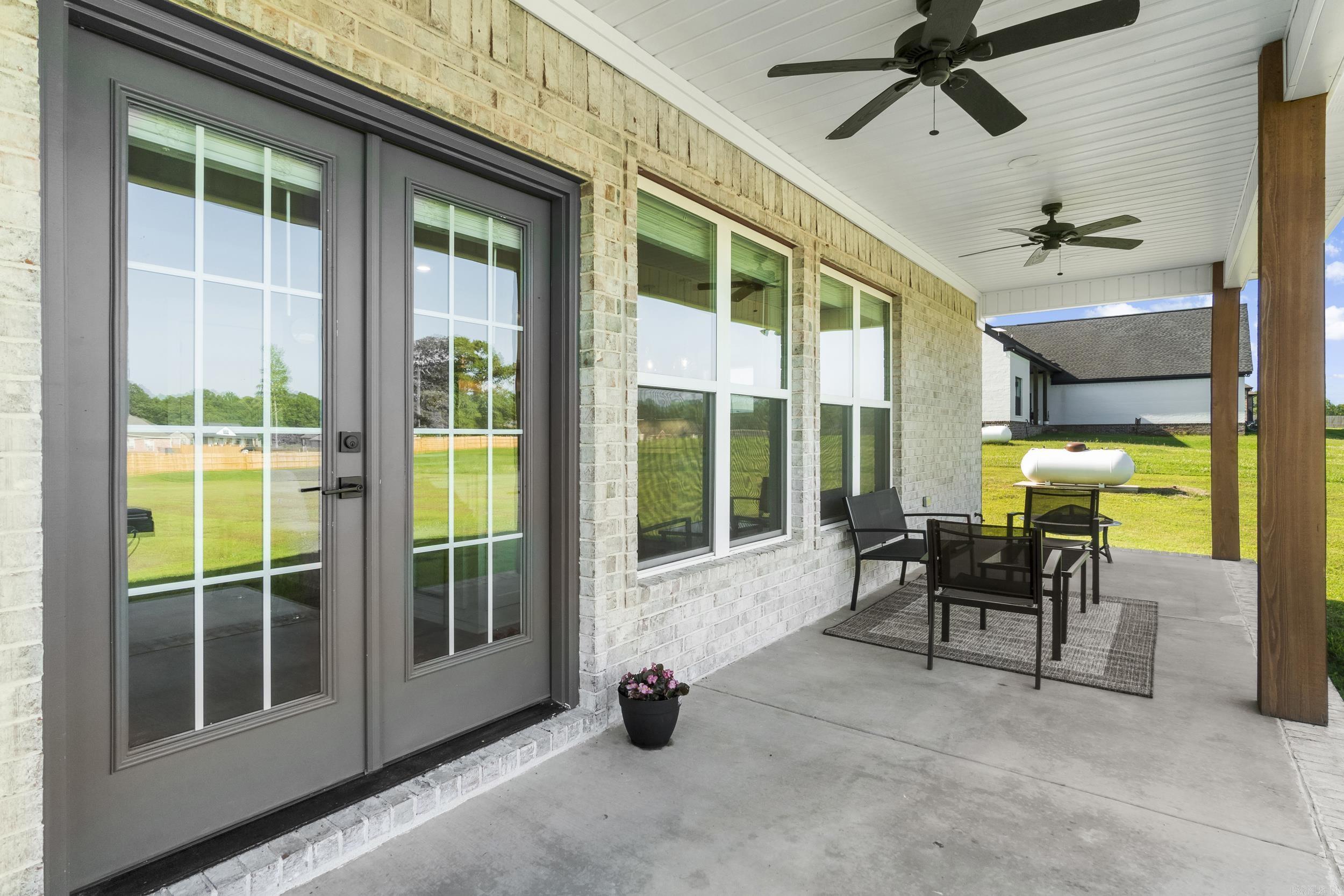 148 Irene  Greenbrier, AR