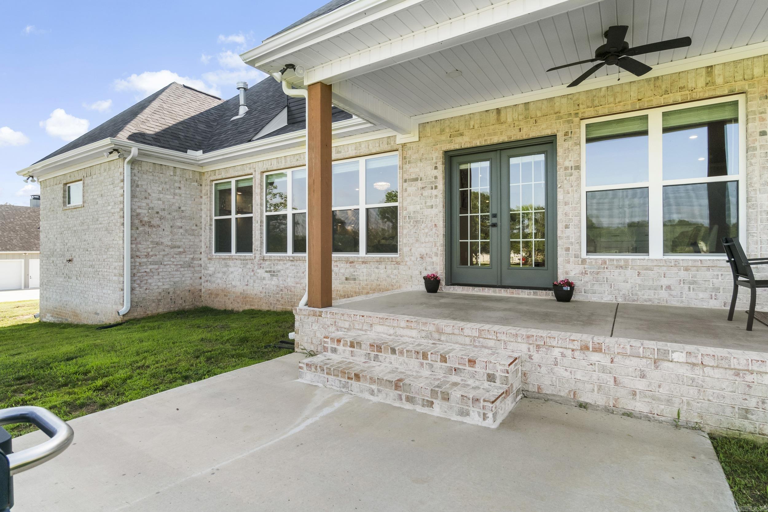 148 Irene  Greenbrier, AR