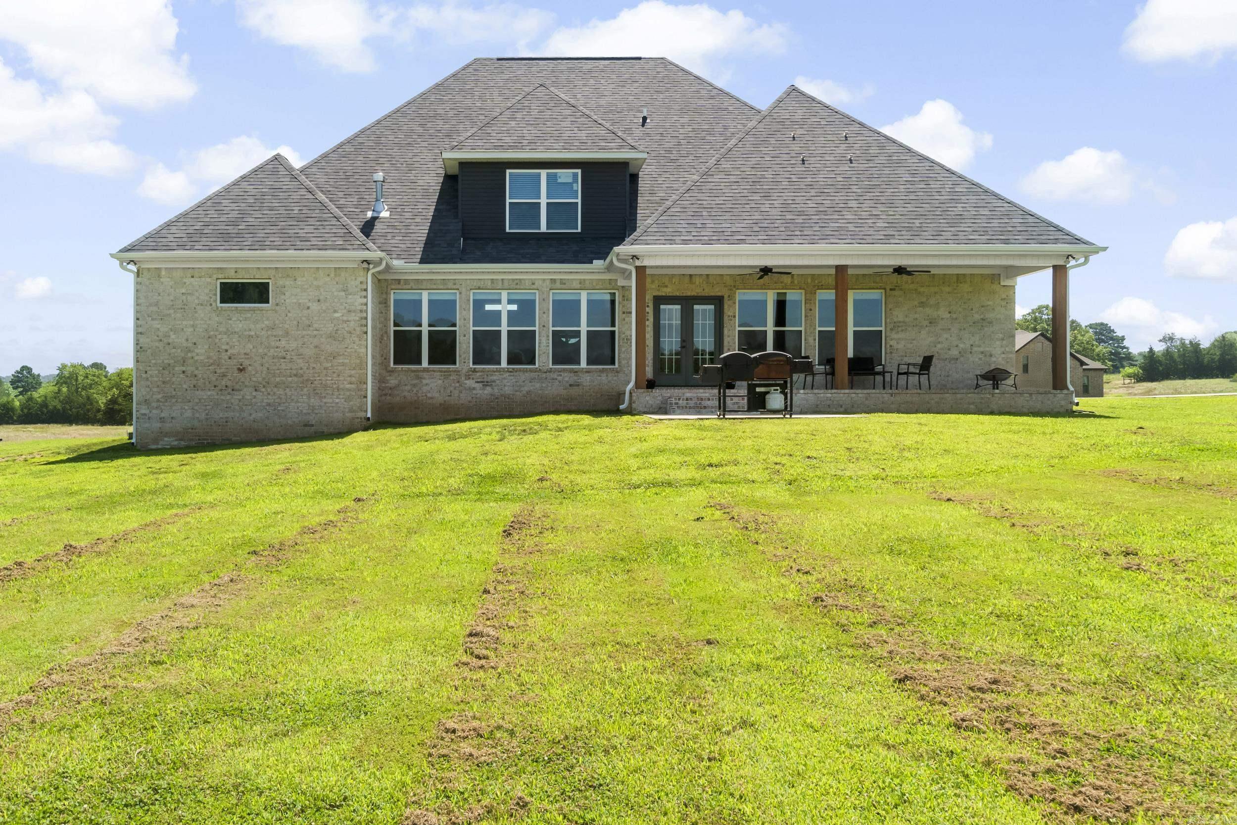 148 Irene  Greenbrier, AR