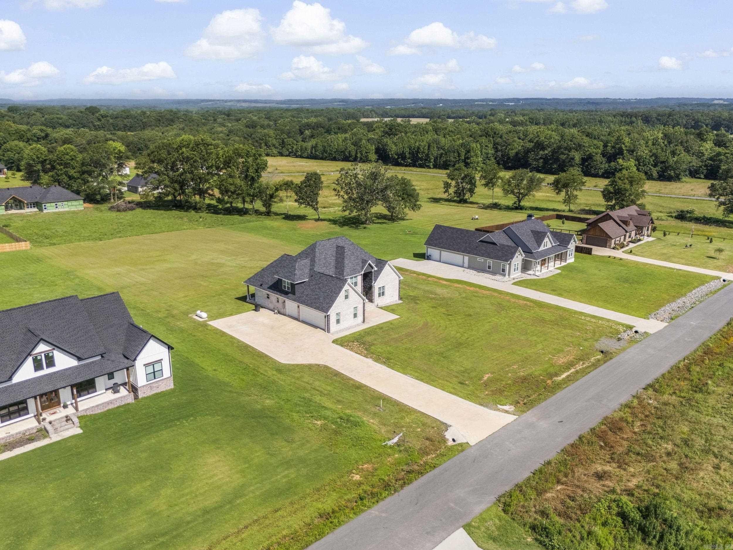 148 Irene  Greenbrier, AR