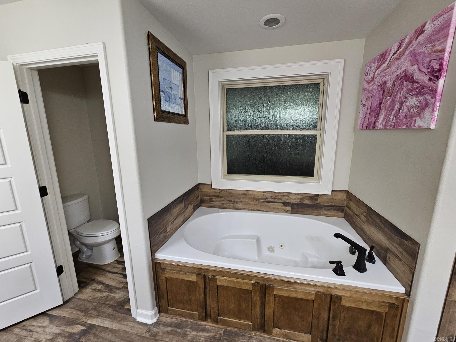 5704 Tumble Rock Court Bryant, AR 72022