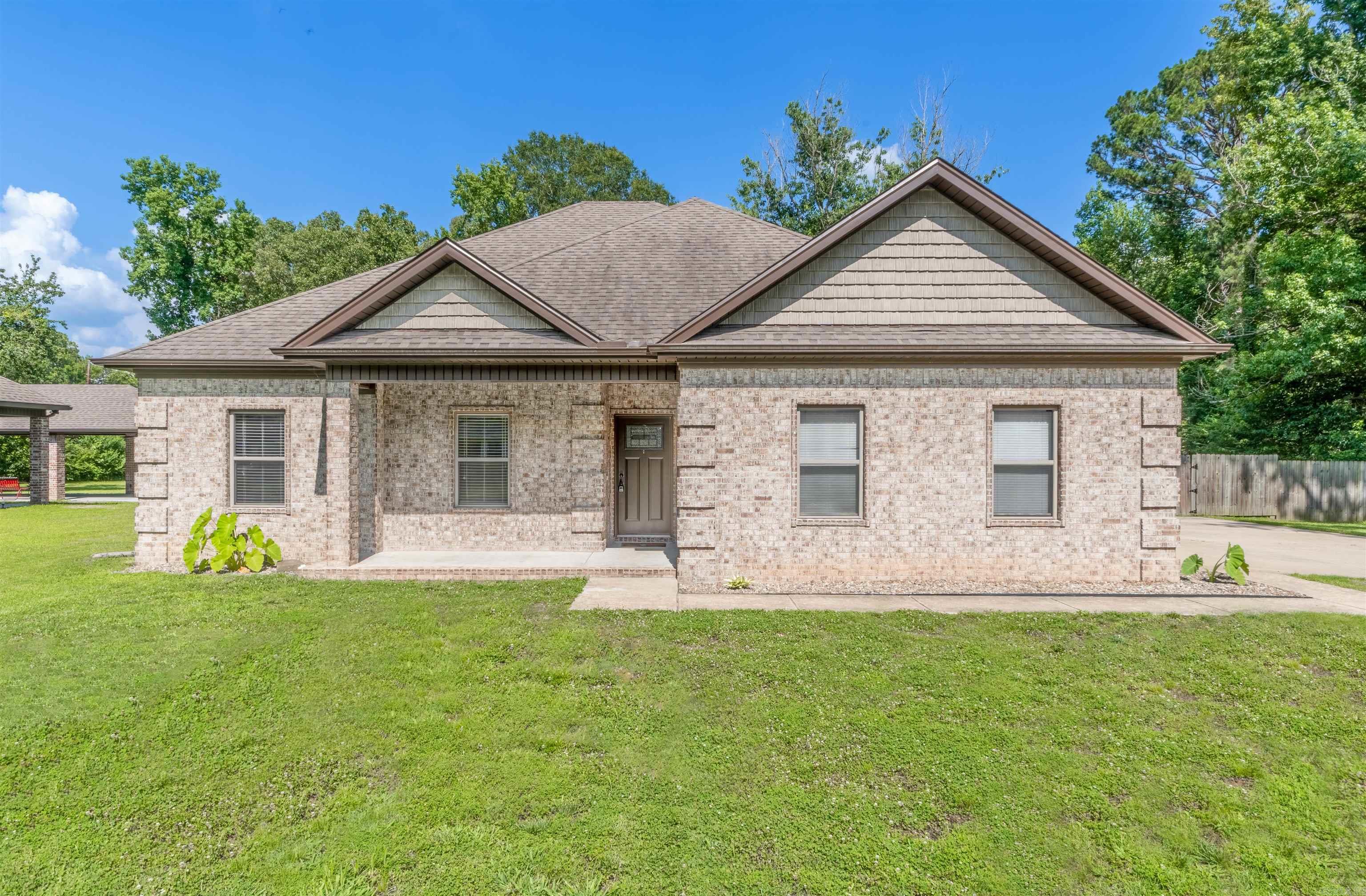 10 Single Oaks  Sherwood, AR