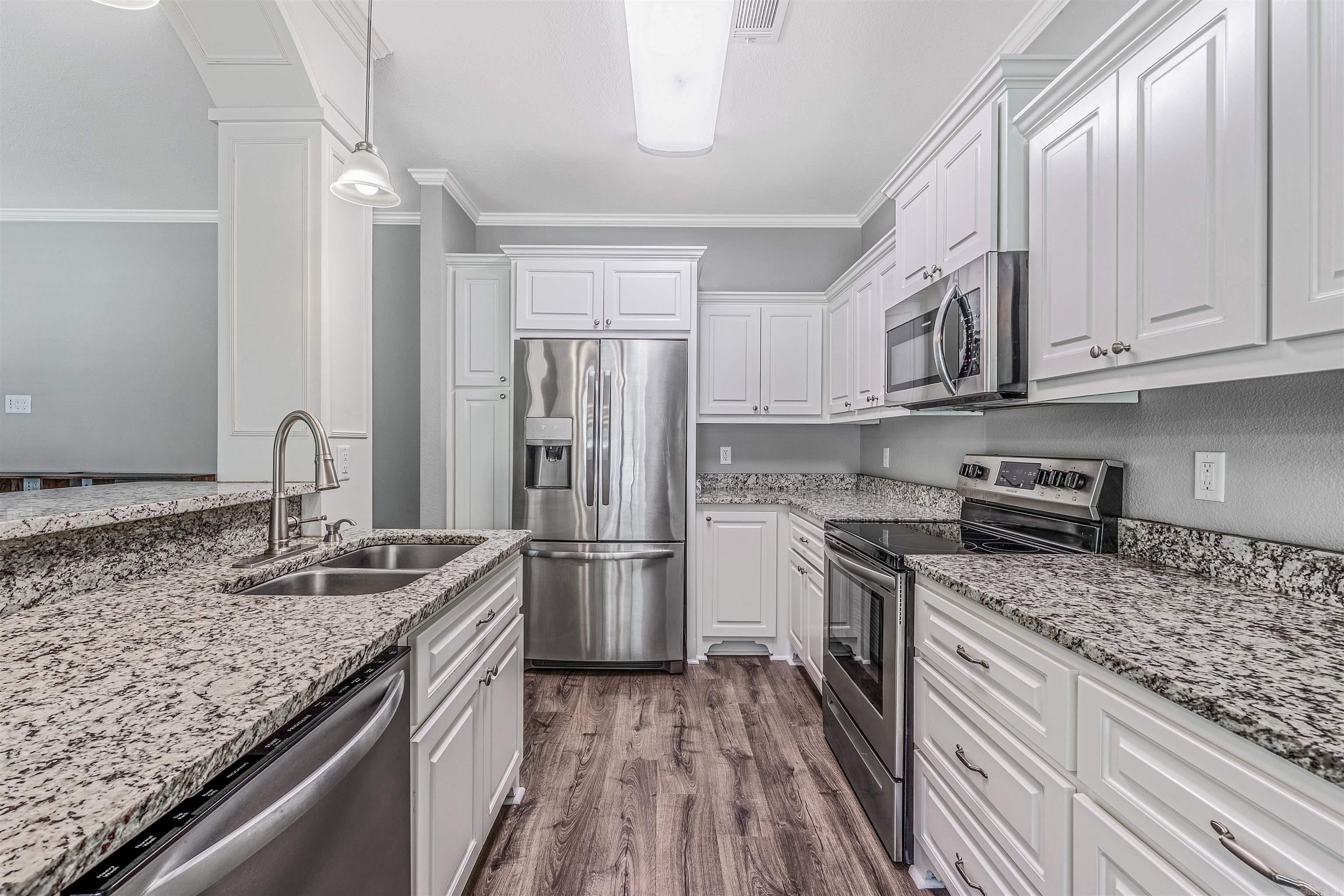 10 Single Oaks  Sherwood, AR