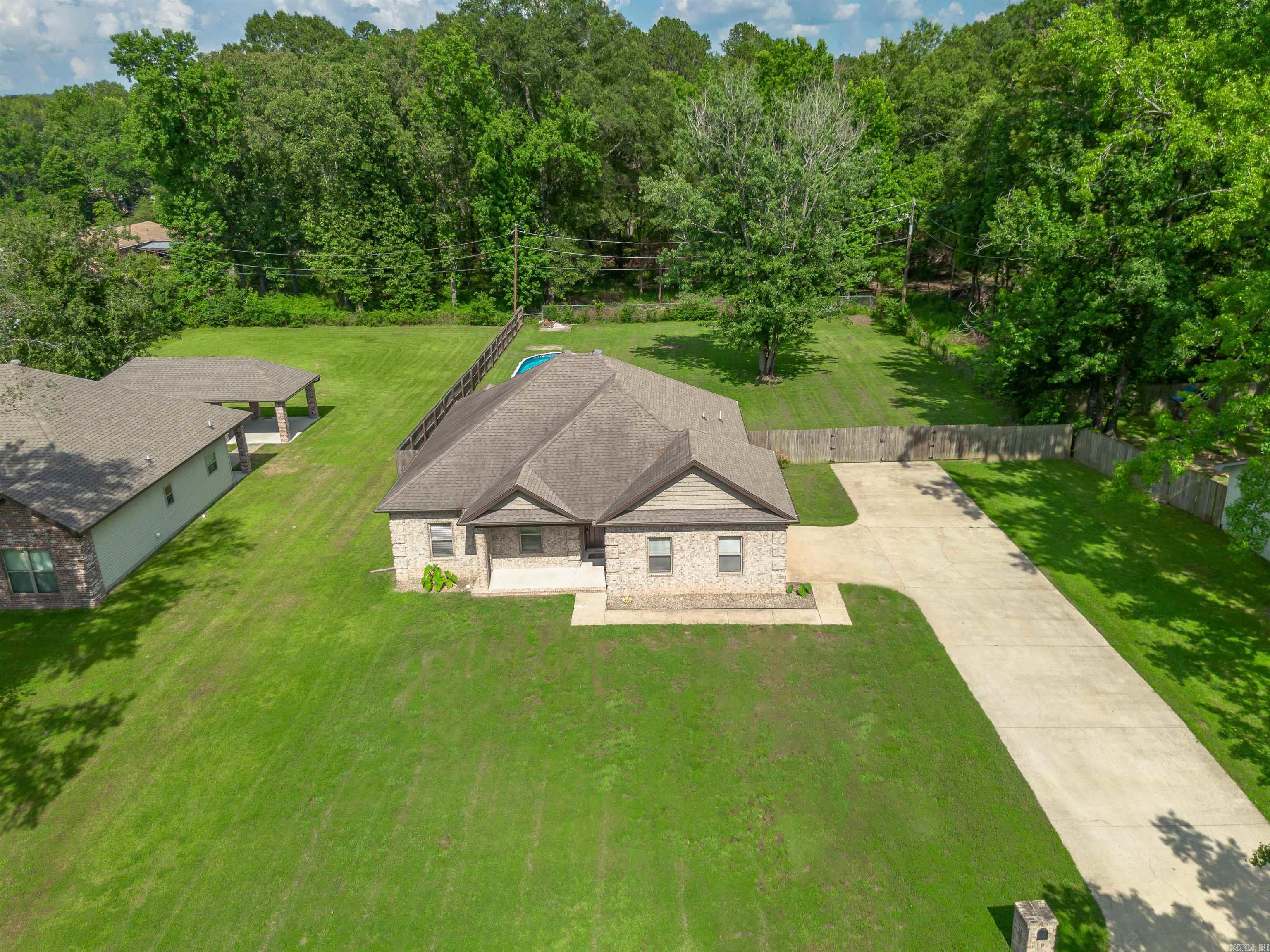 10 Single Oaks  Sherwood, AR