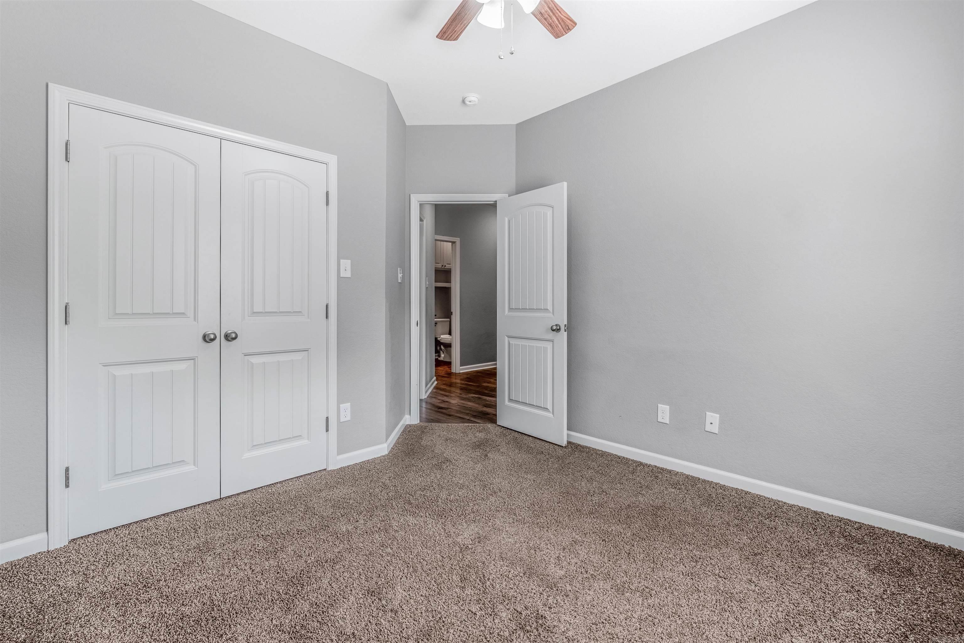 10 Single Oaks  Sherwood, AR