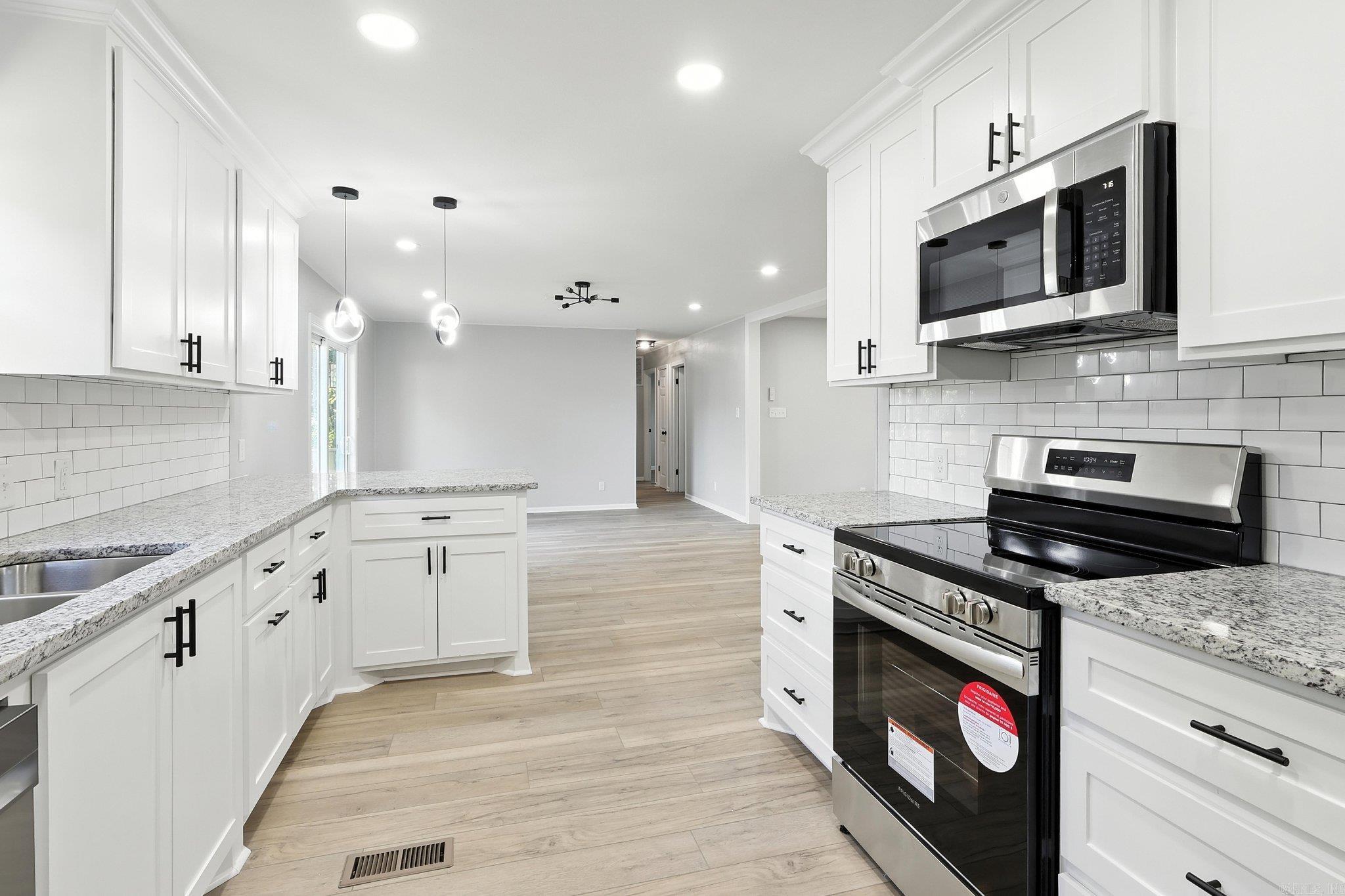 3505 Maywood  Benton, AR