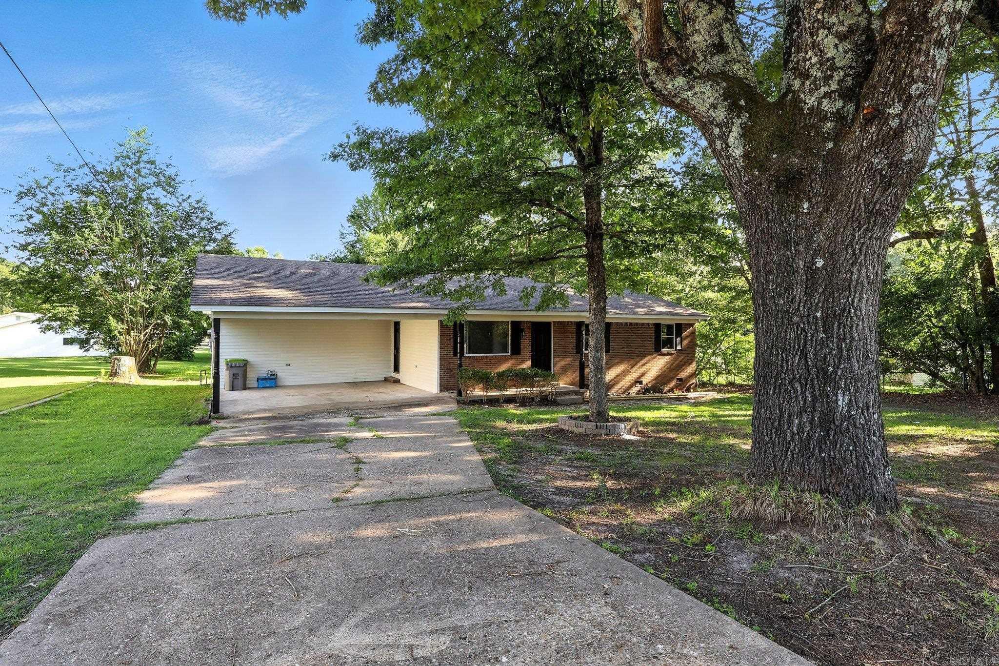 3505 Maywood  Benton, AR