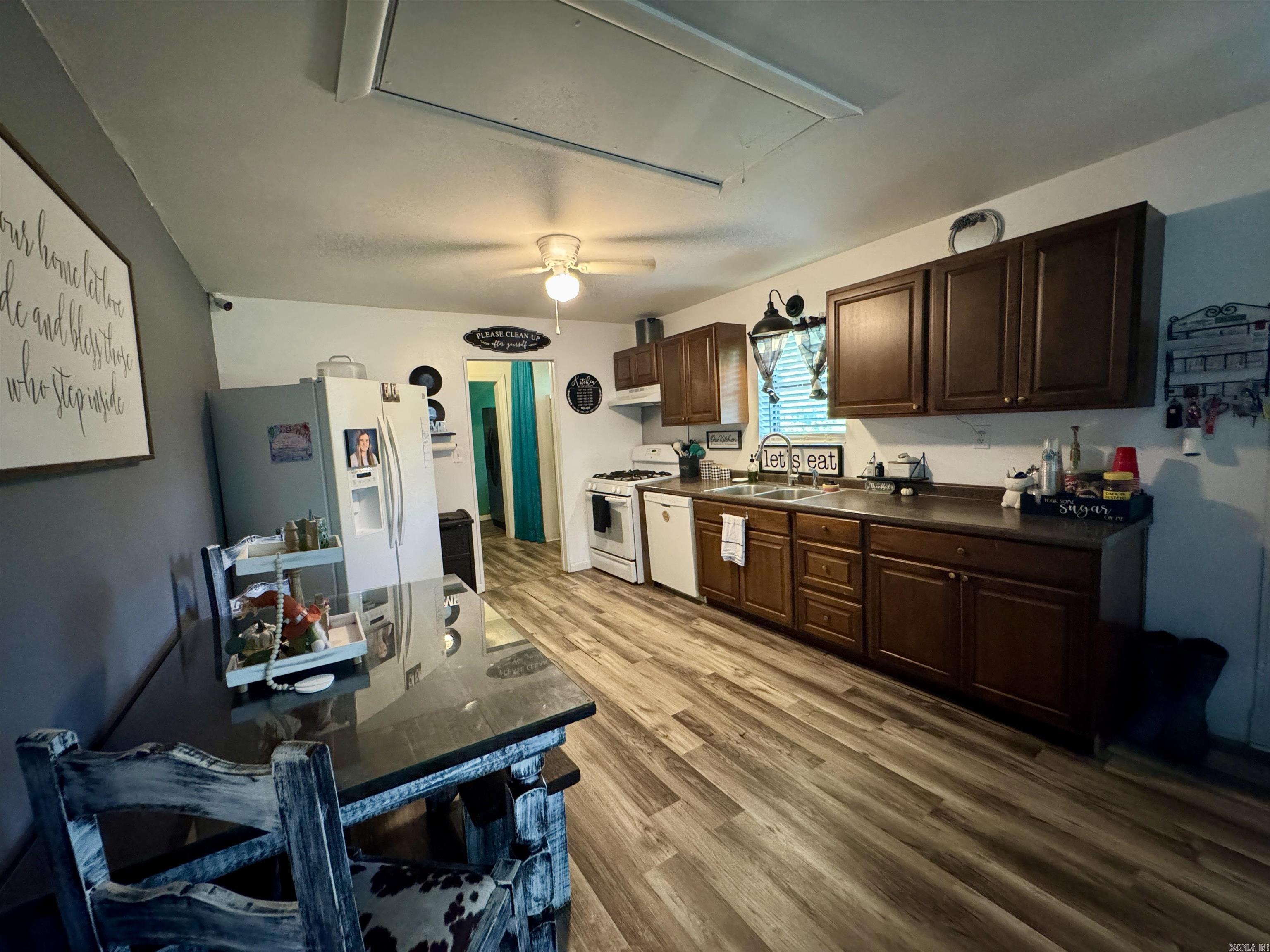 219 CR 472  Piggott, AR