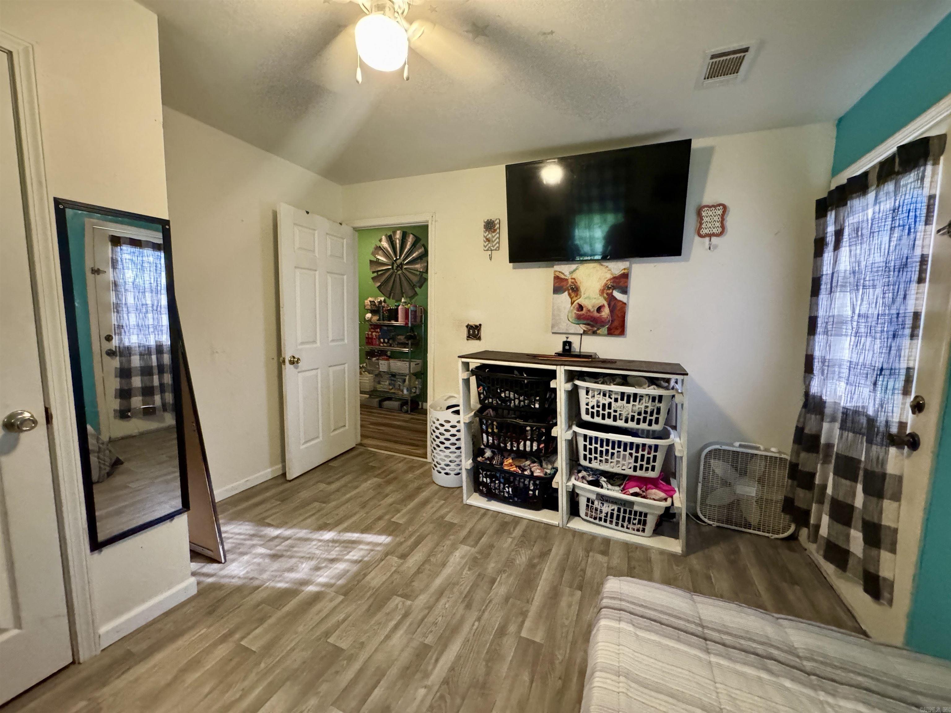 219 CR 472  Piggott, AR