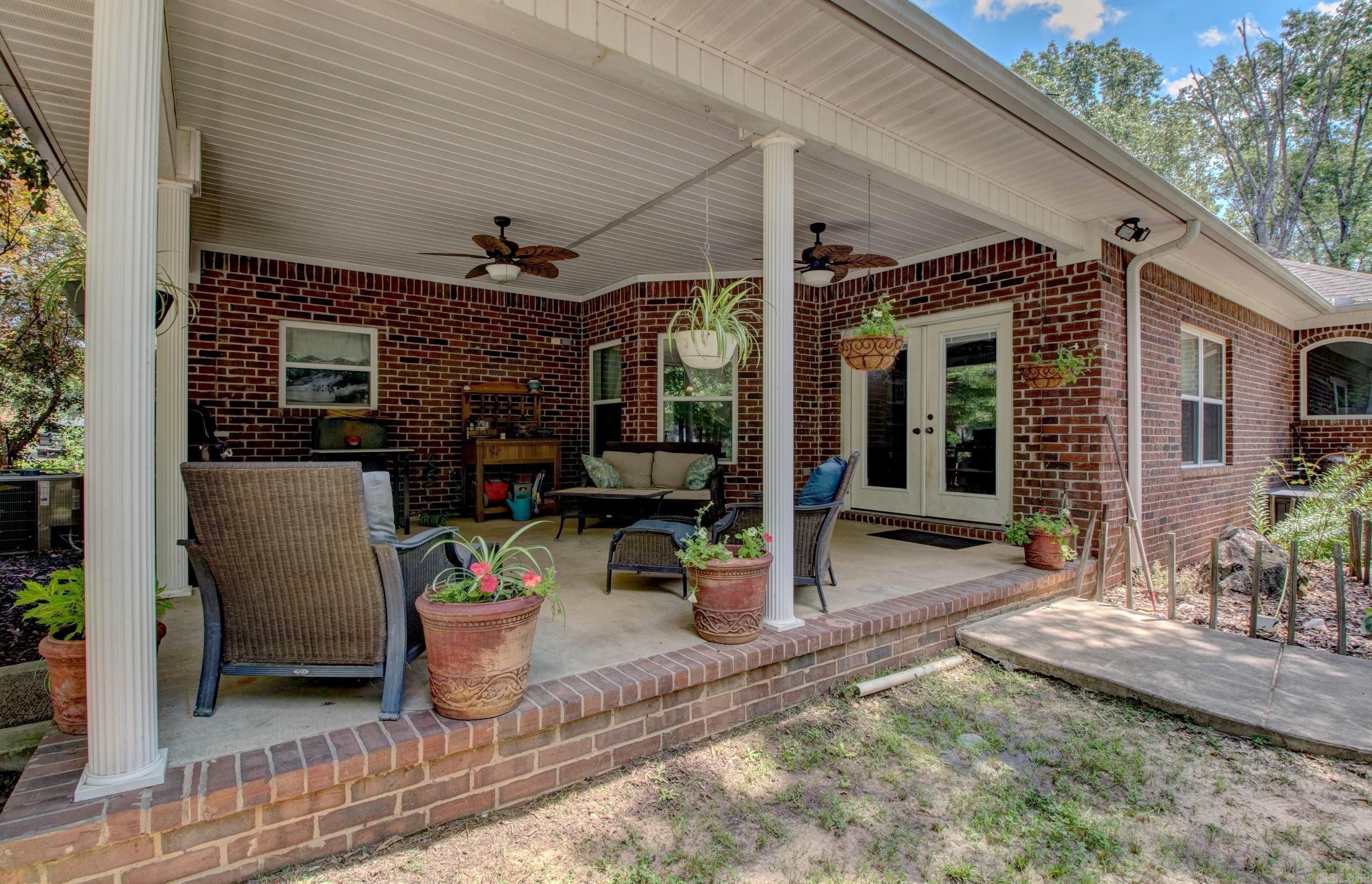 72 Copper Ln  Austin, AR