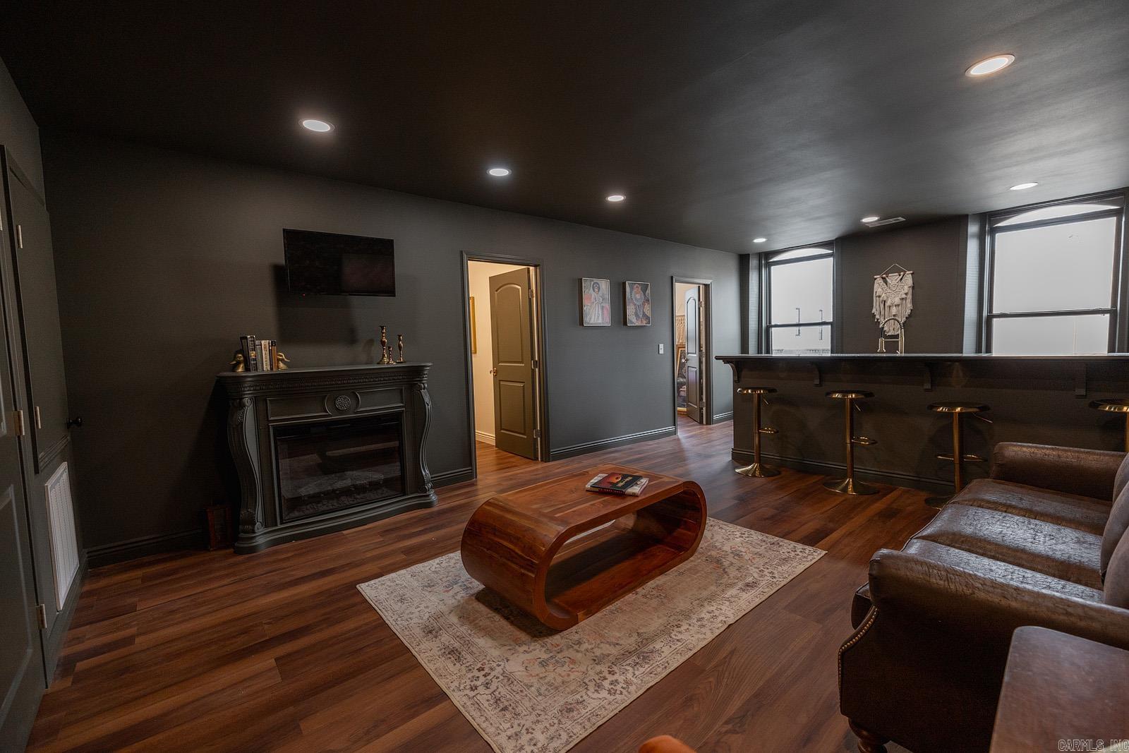 130 W Main  Batesville, AR