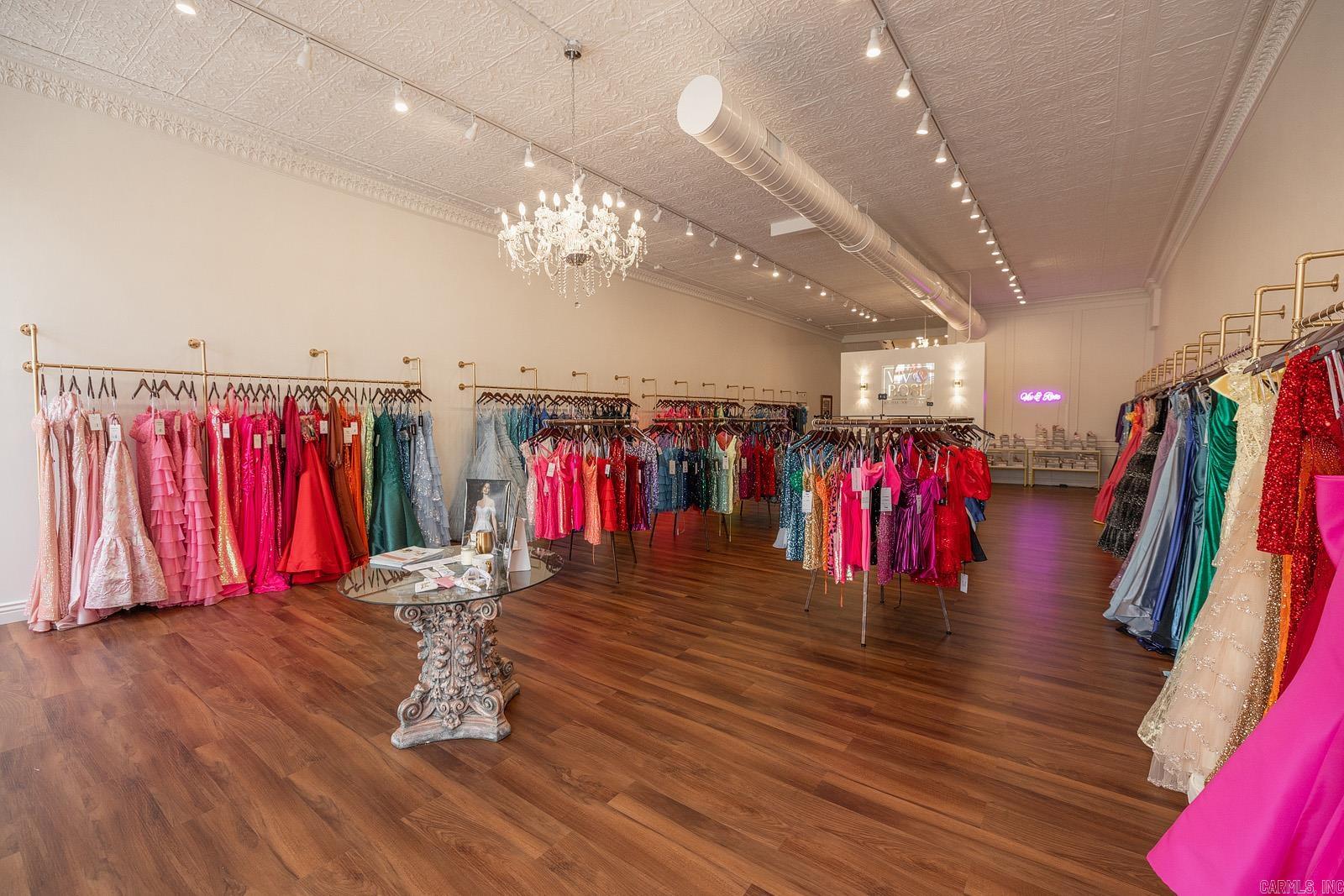 130 W Main  Batesville, AR