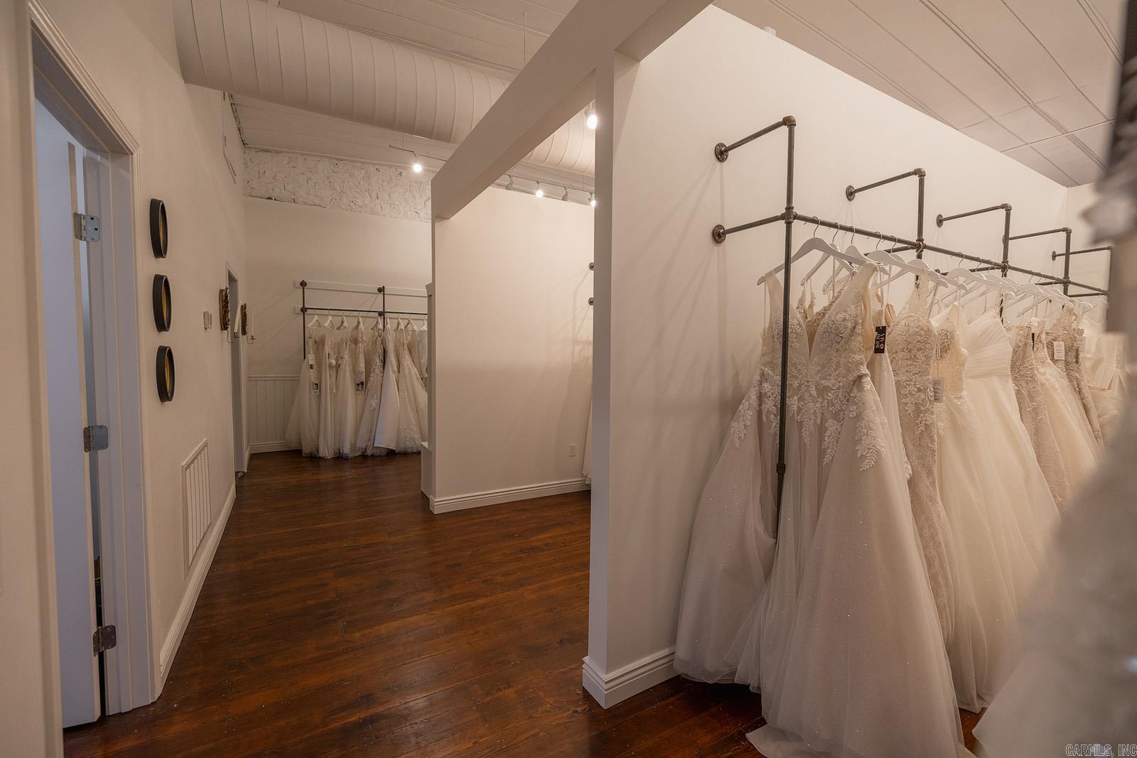 130 W Main  Batesville, AR