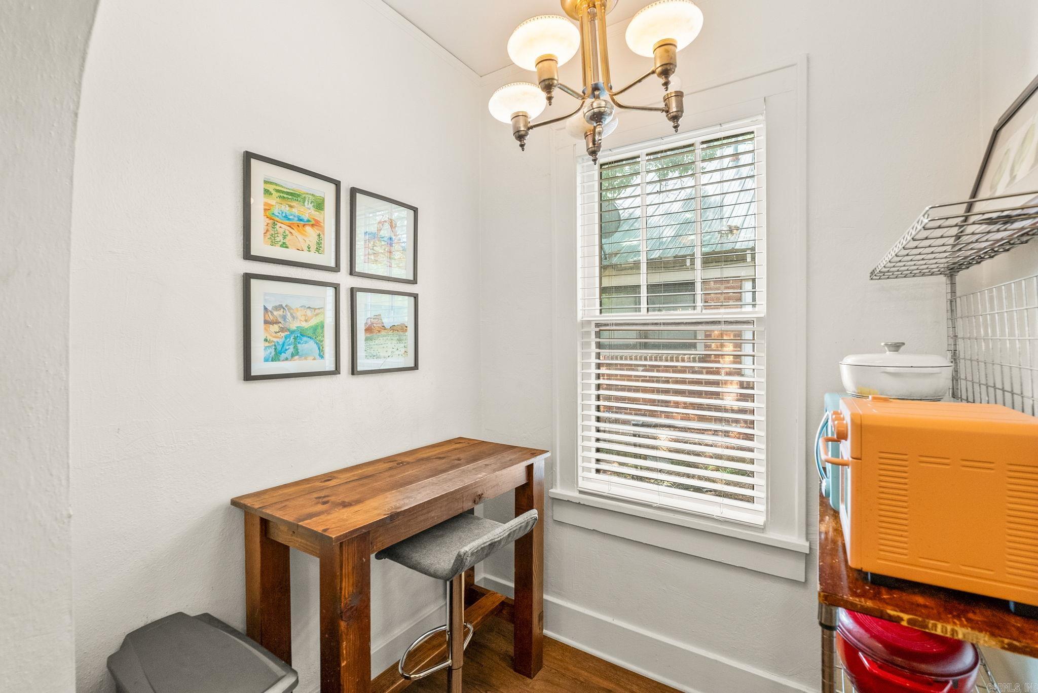 127 W F  North Little Rock, AR