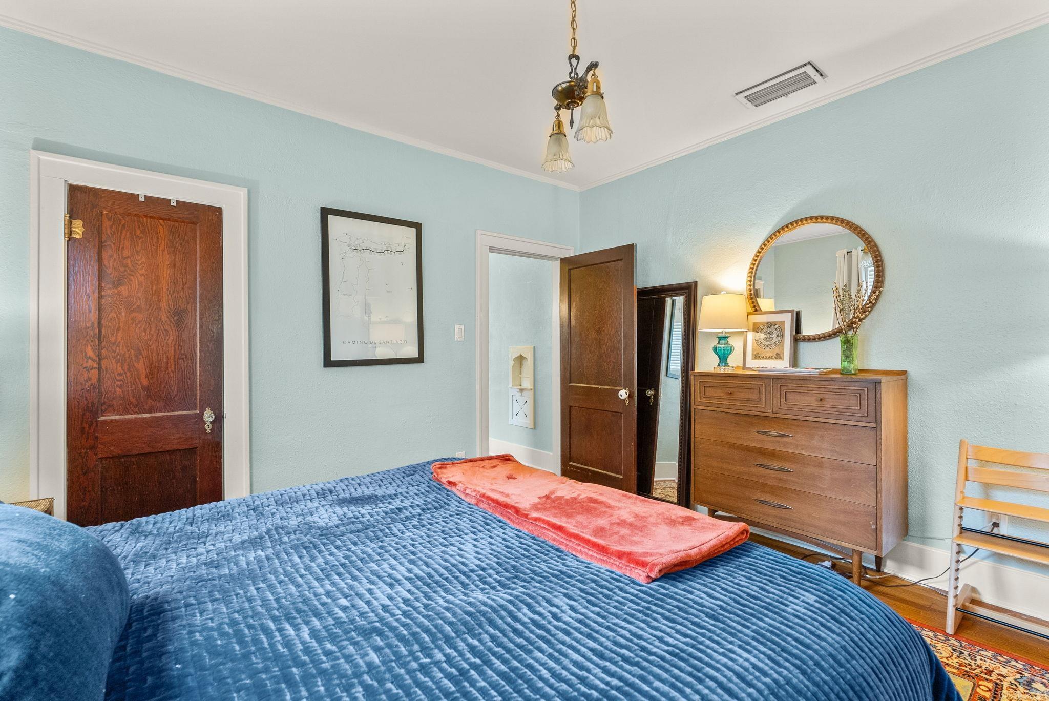 127 W F  North Little Rock, AR