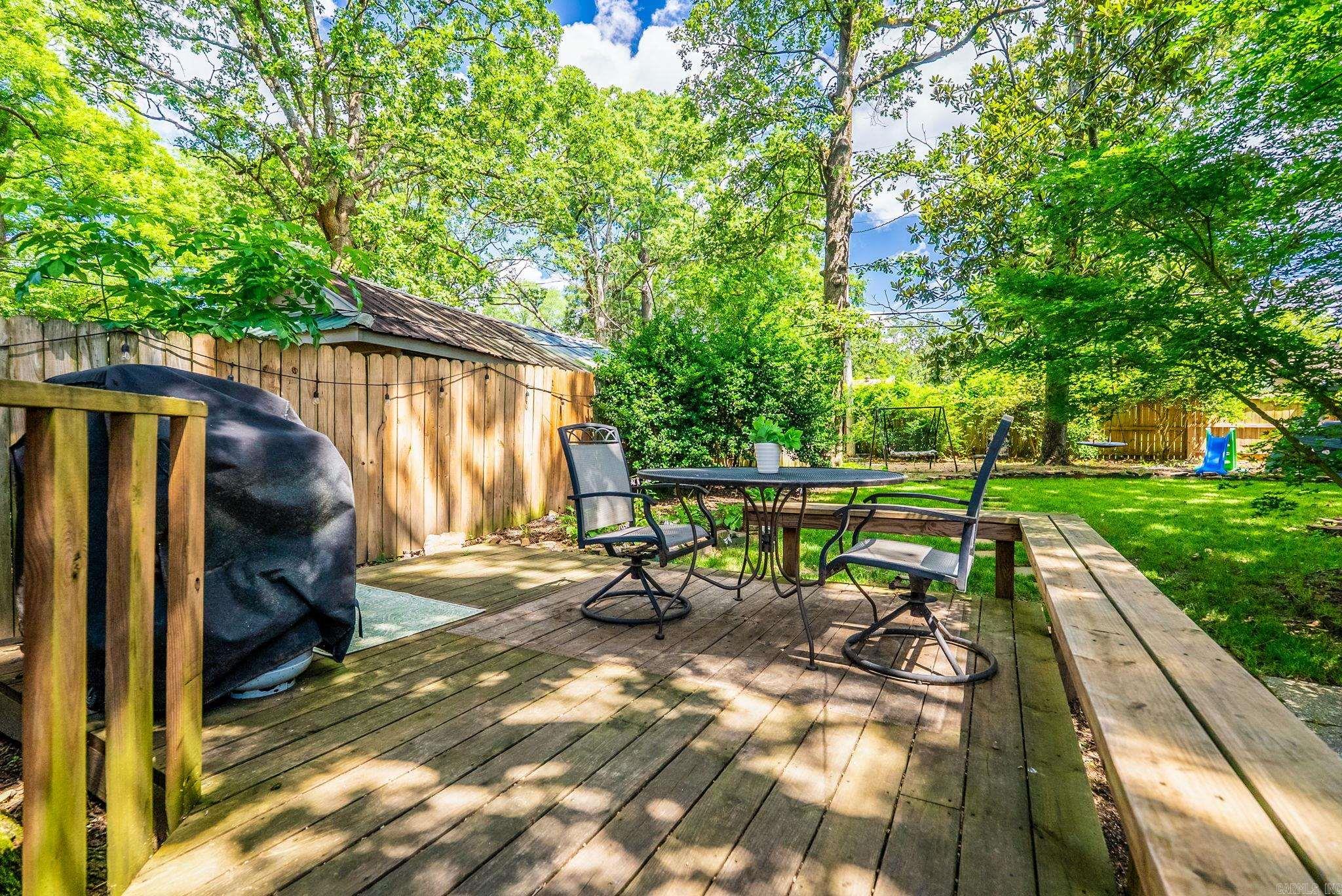 127 W F  North Little Rock, AR