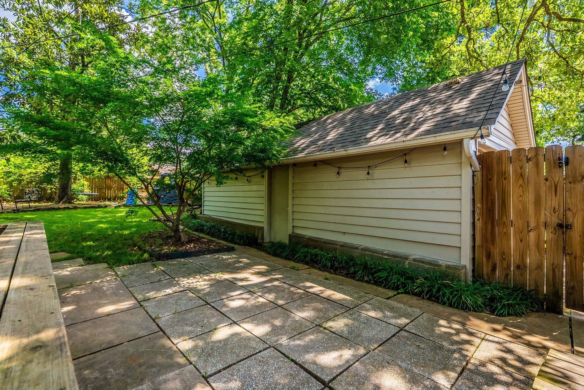 127 W F  North Little Rock, AR