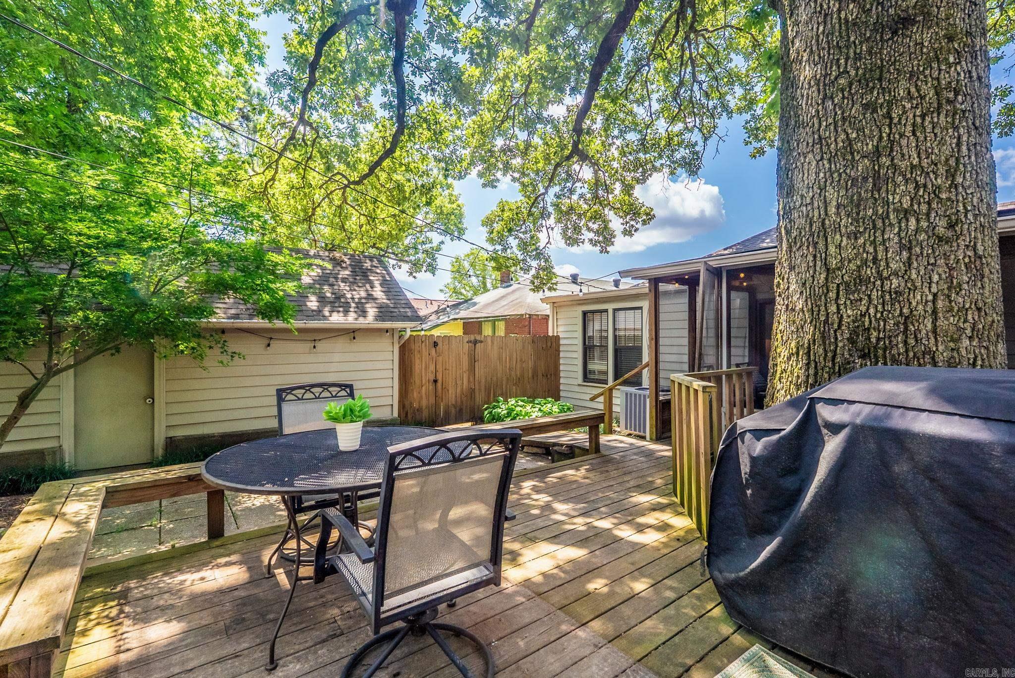 127 W F  North Little Rock, AR