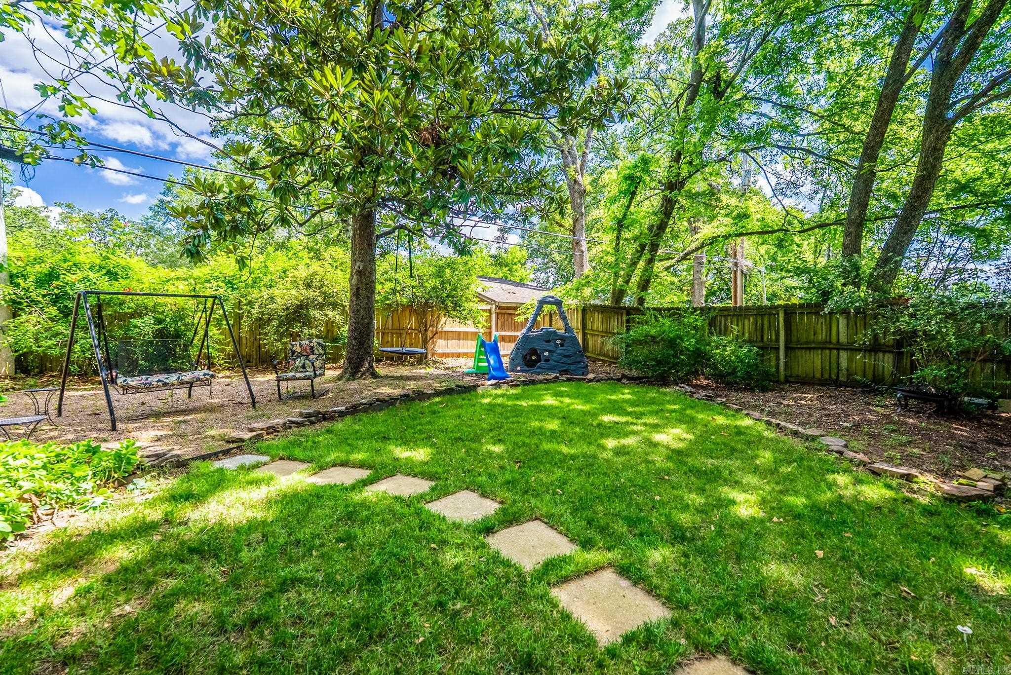 127 W F  North Little Rock, AR