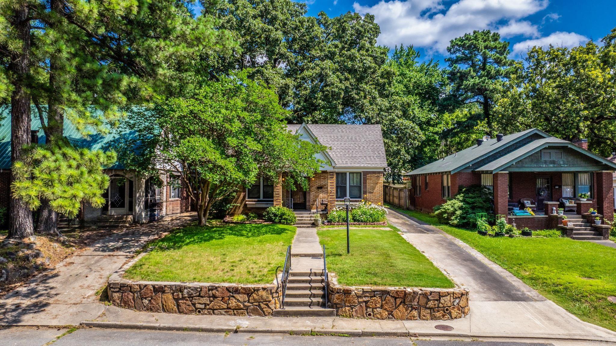 127 W F  North Little Rock, AR