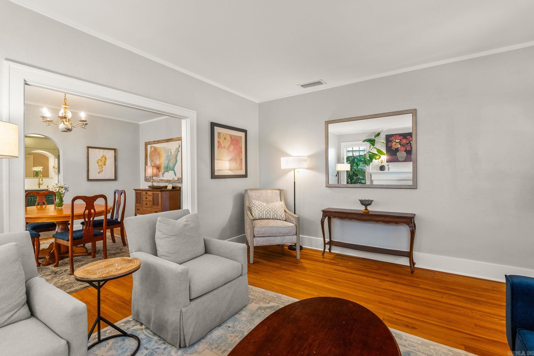 127 W F  North Little Rock, AR