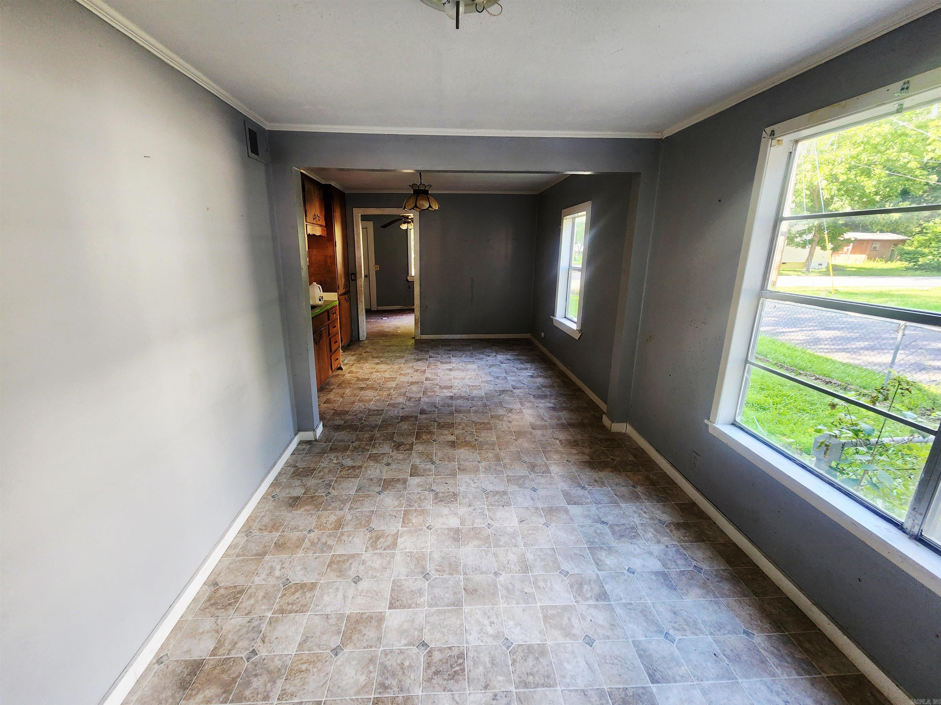 1327 E Sullenberger  Malvern, AR