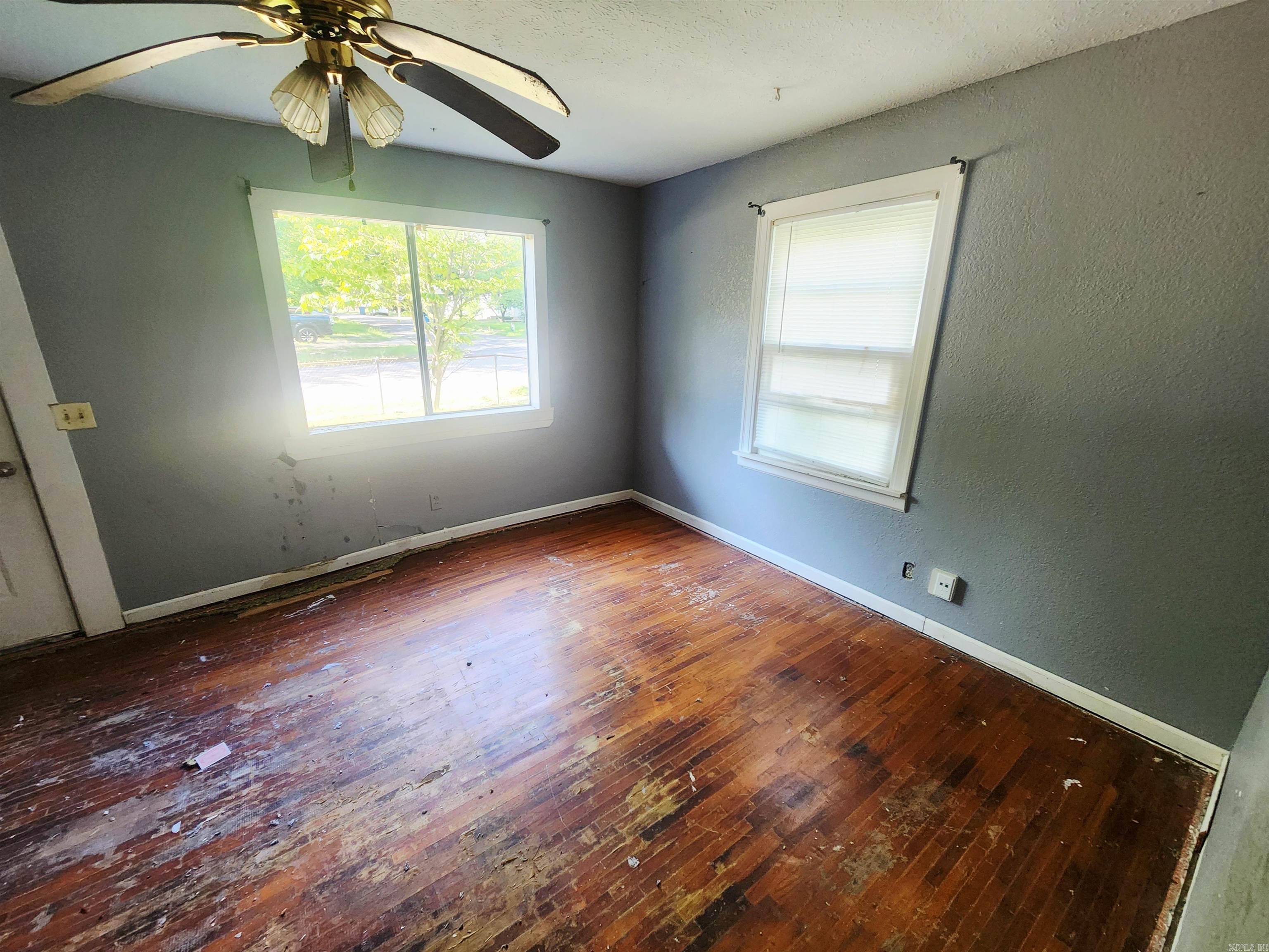 1327 E Sullenberger  Malvern, AR