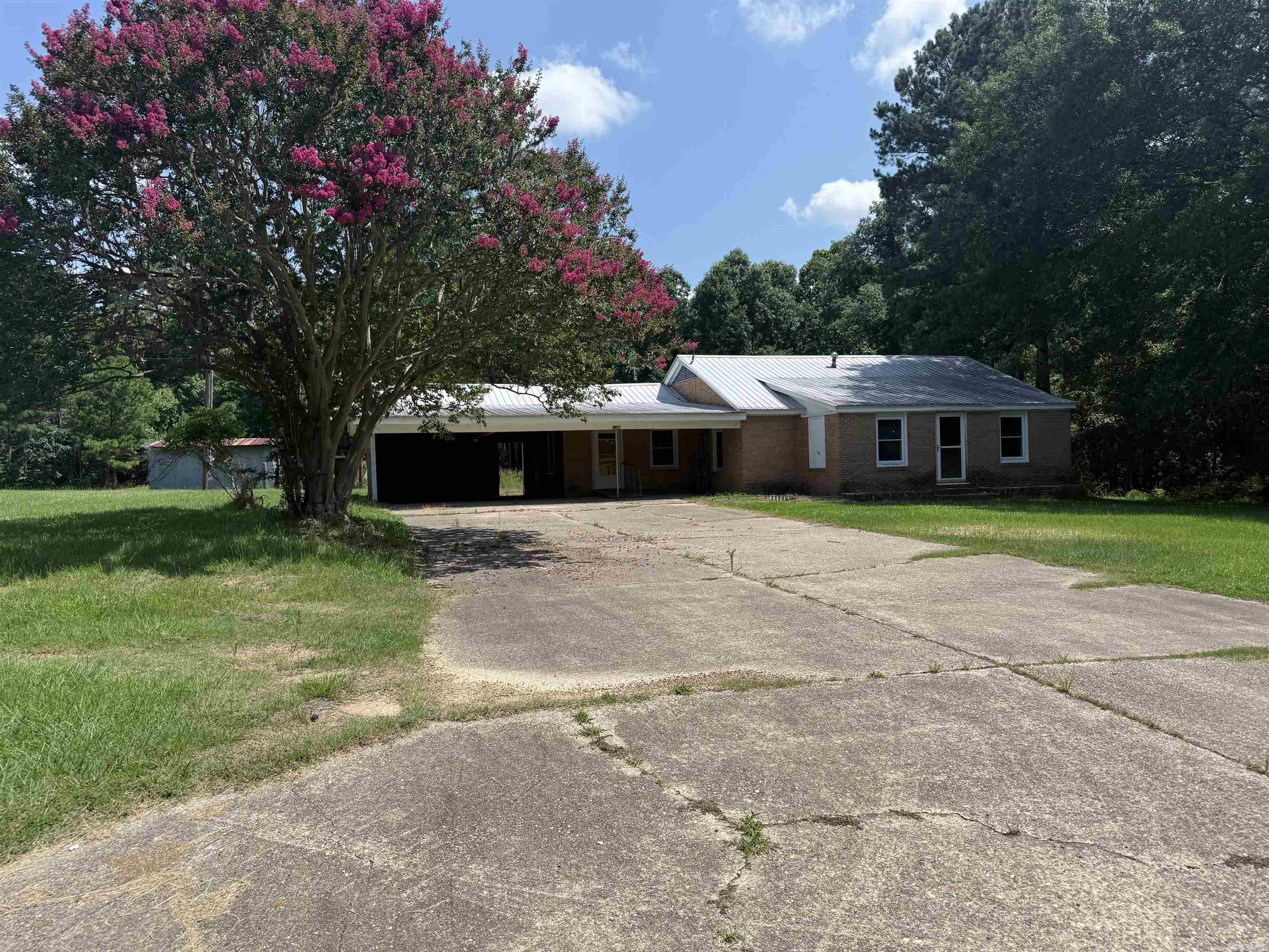 1084 Nick Springs Rd  El Dorado, AR