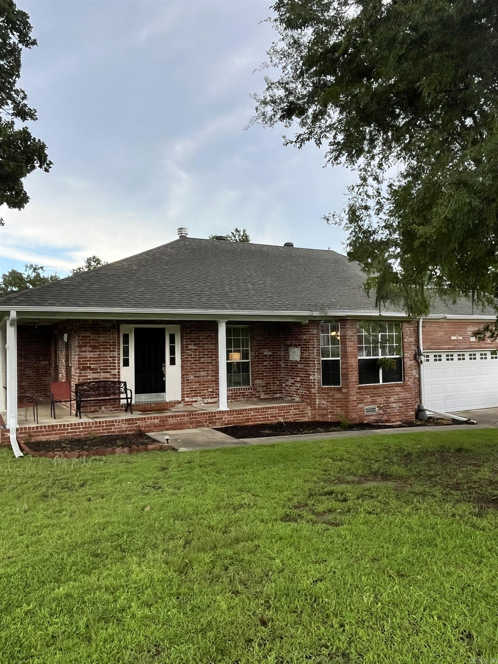 1 Zircon Drive  Maumelle, AR