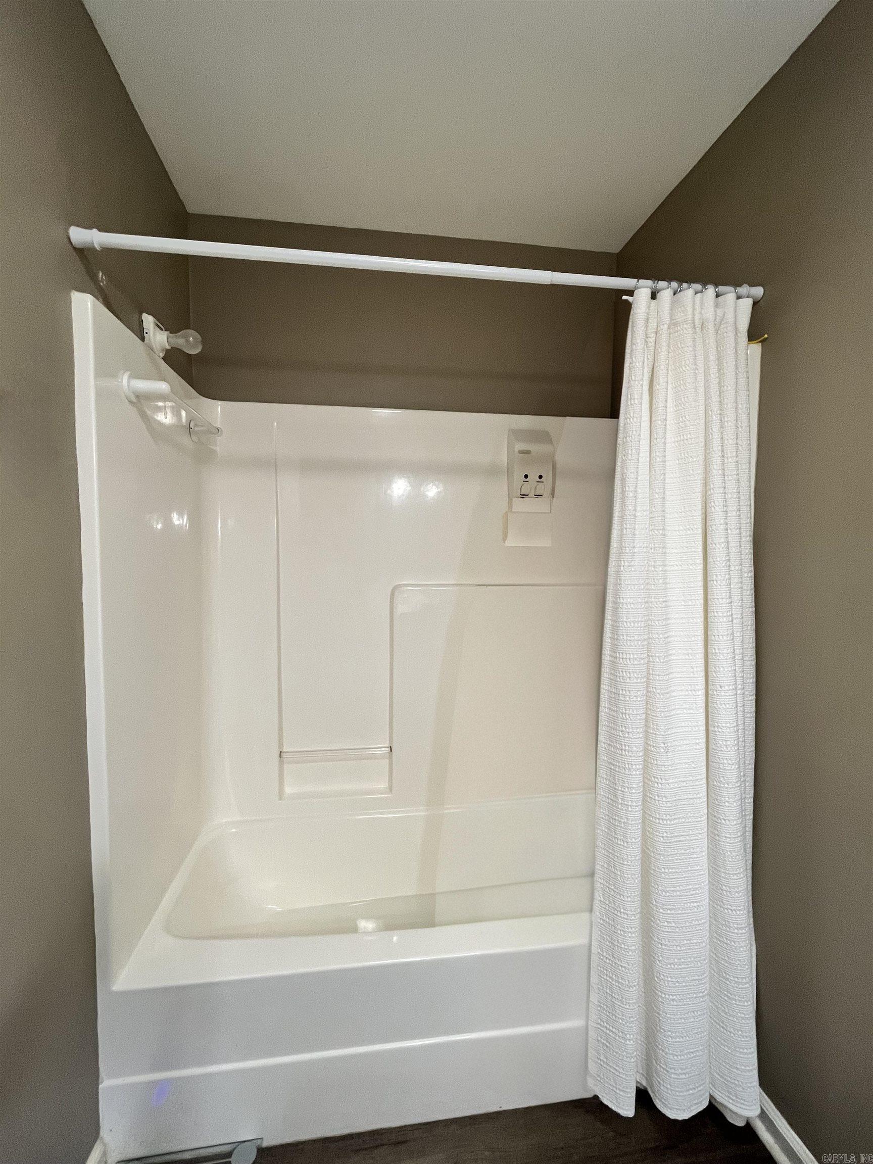 1 Zircon Drive  Maumelle, AR