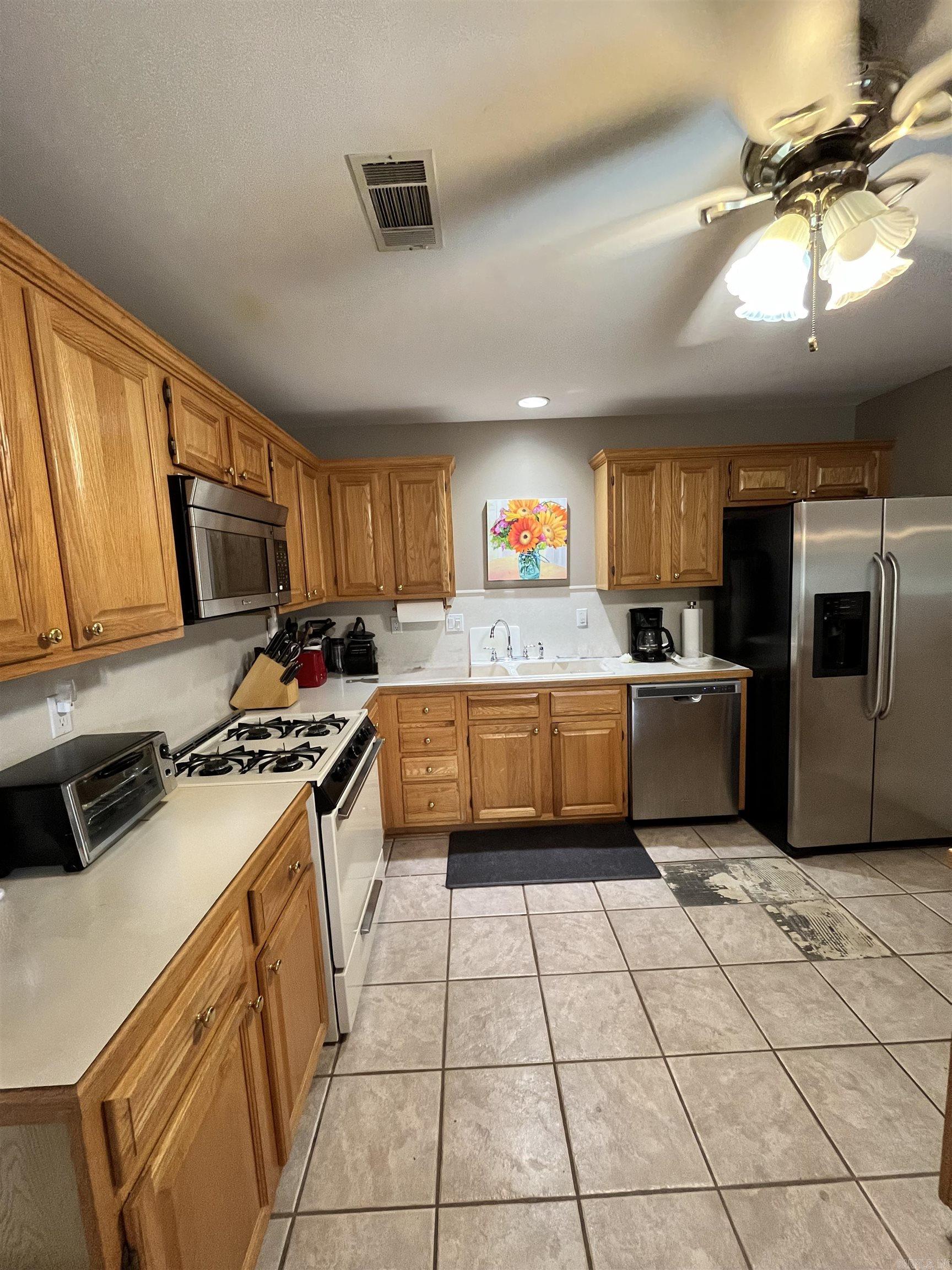1 Zircon Drive  Maumelle, AR