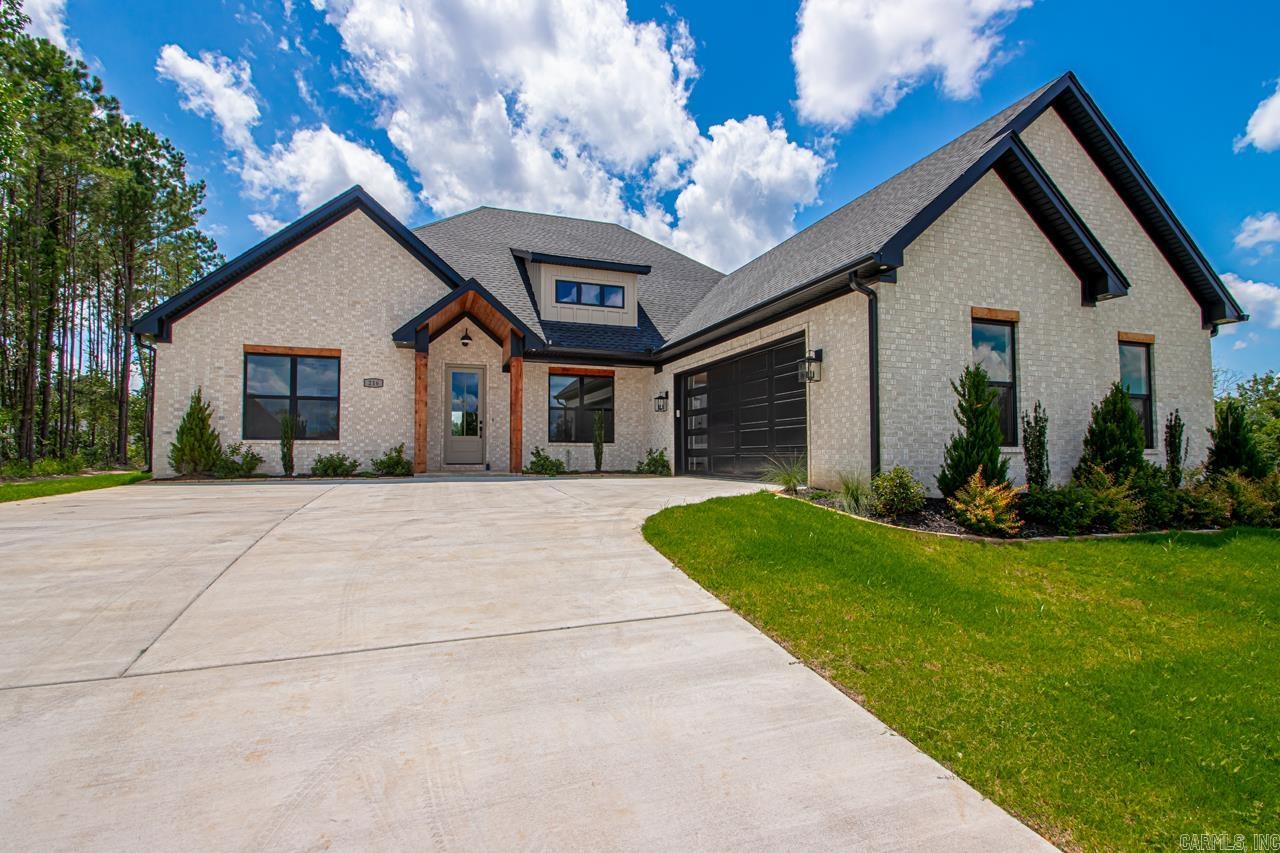 216 Middleton Place  Benton, AR