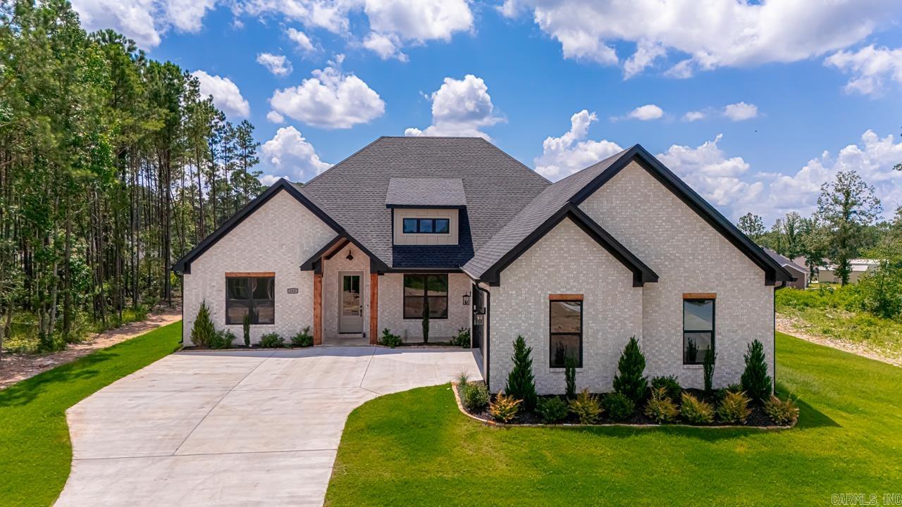 216 Middleton Place  Benton, AR