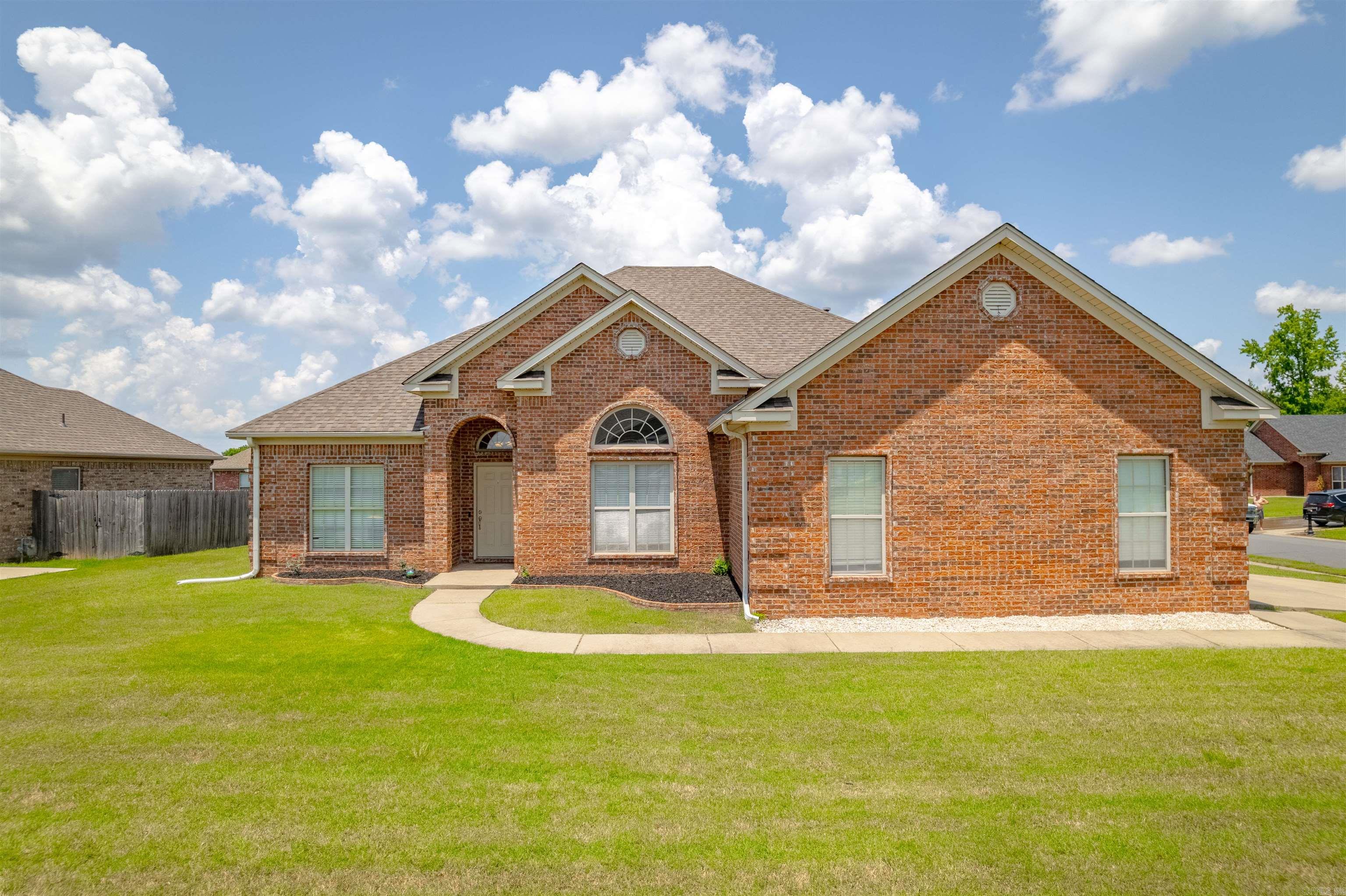 2351 Lakeshore Lane  Cabot, AR