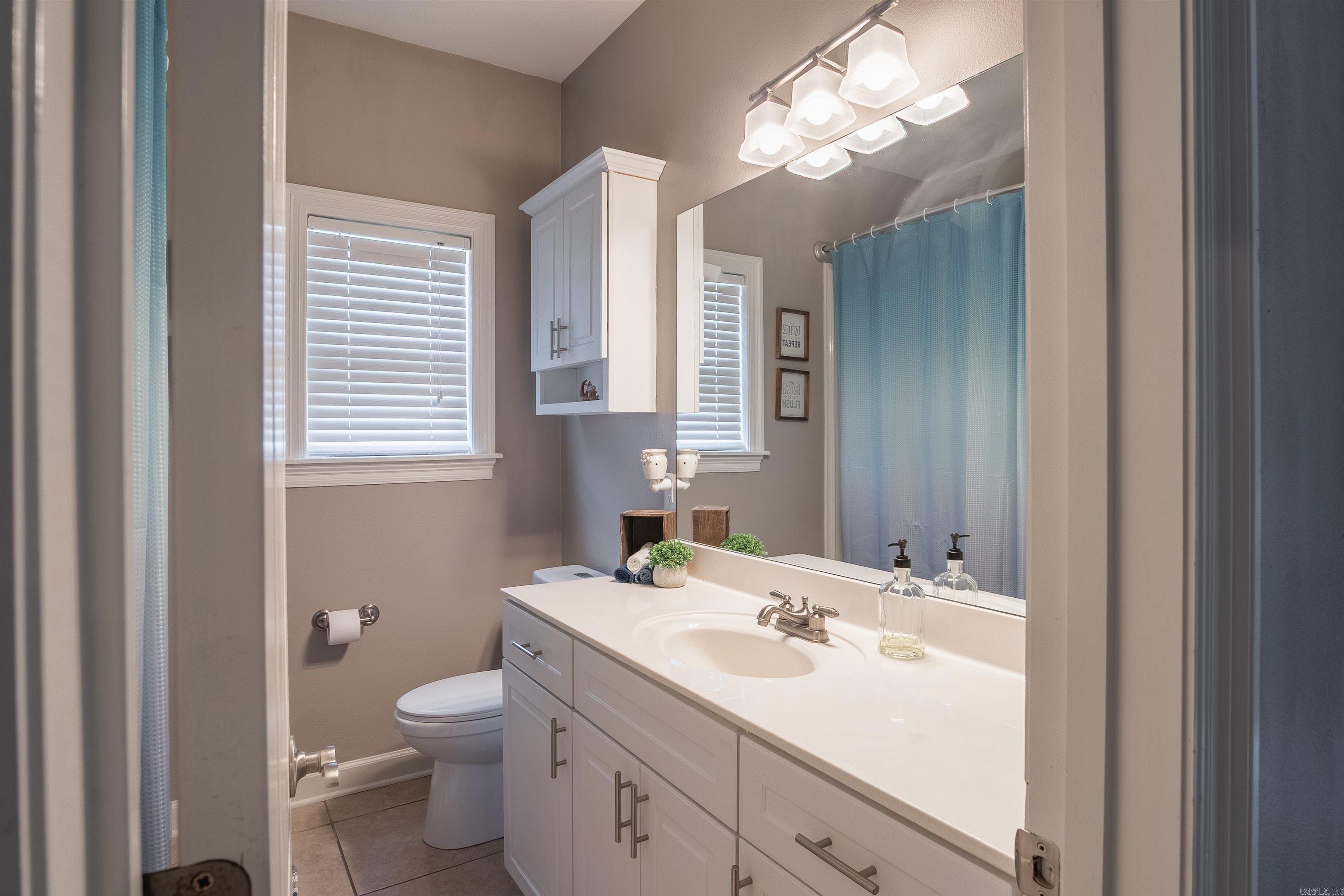2351 Lakeshore Lane  Cabot, AR