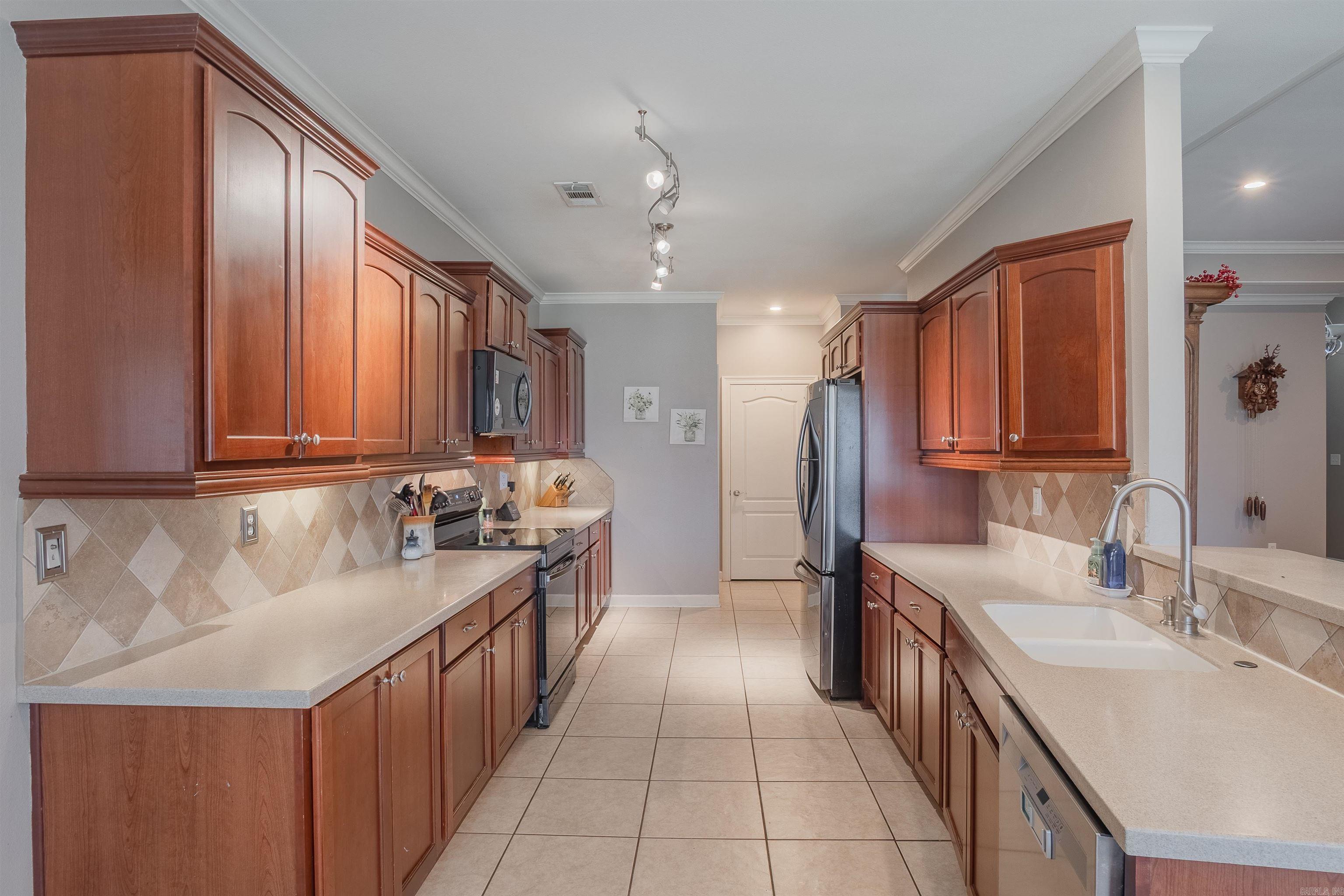 2351 Lakeshore Lane  Cabot, AR