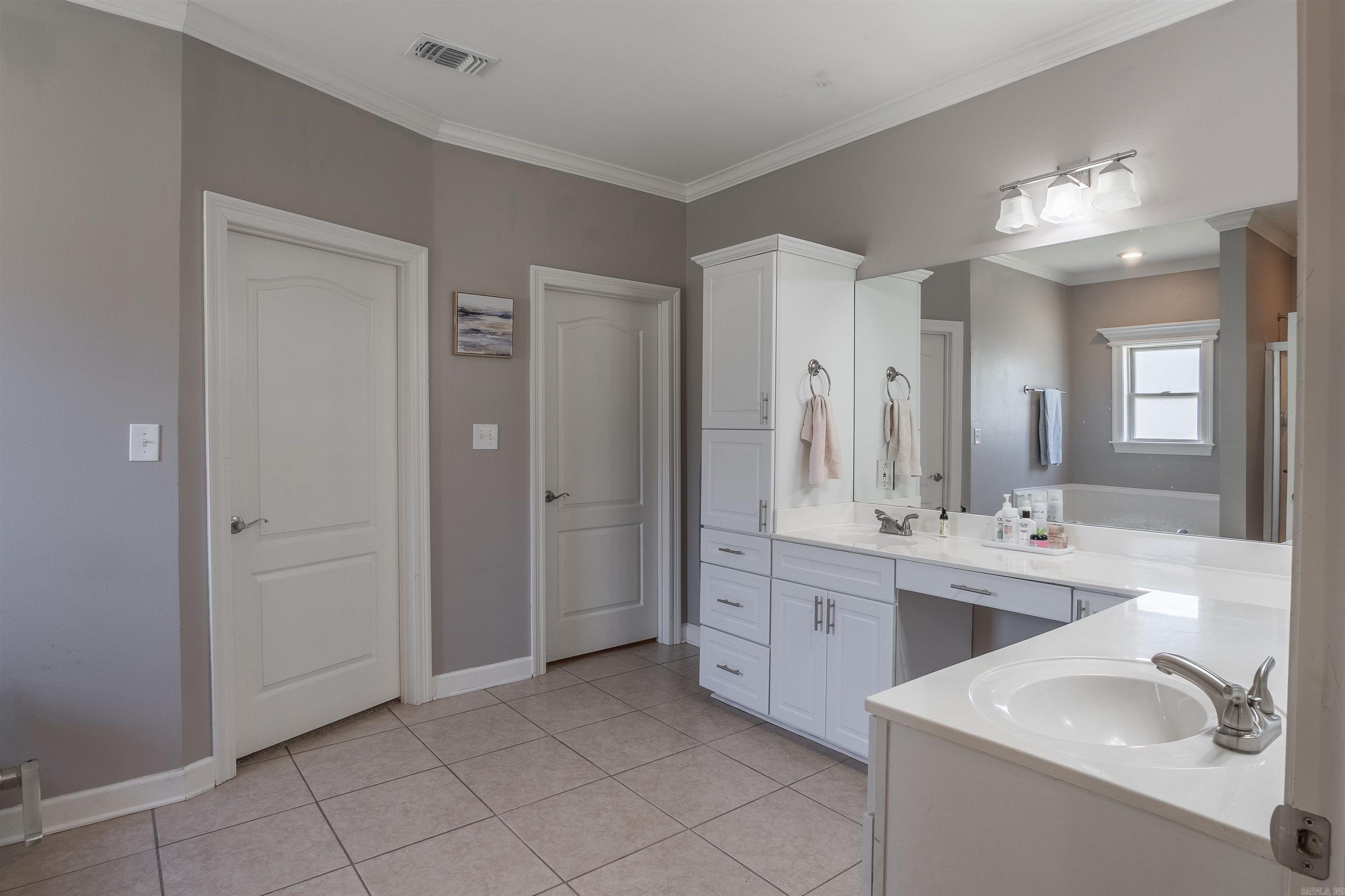 2351 Lakeshore Lane  Cabot, AR
